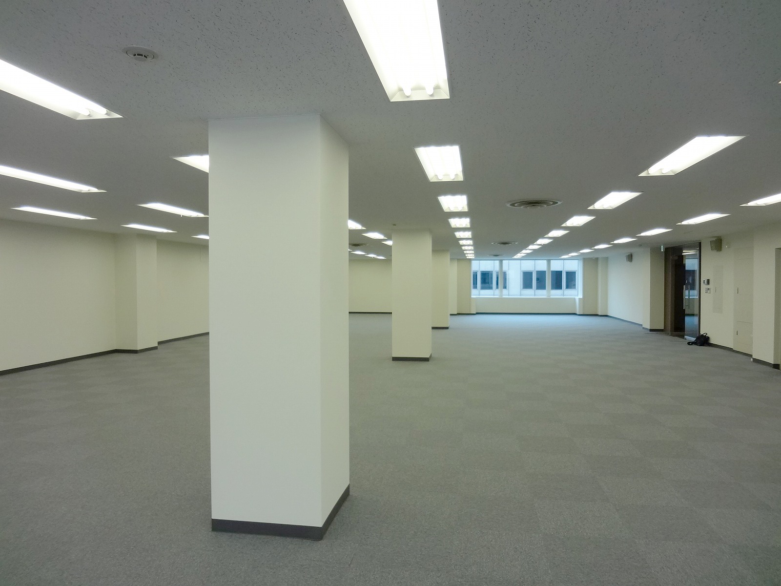 別角度の様子