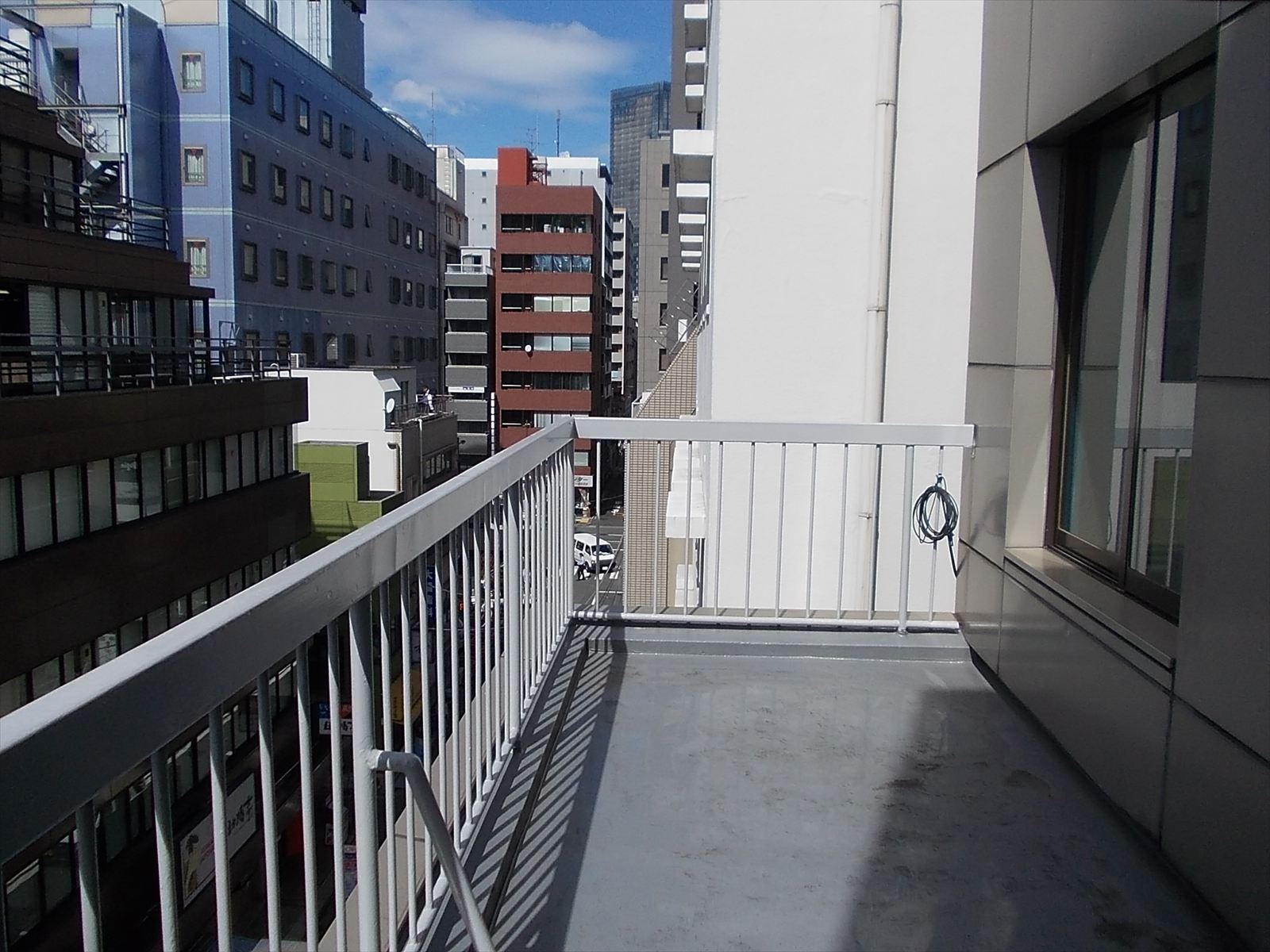 最上階にはバルコニー