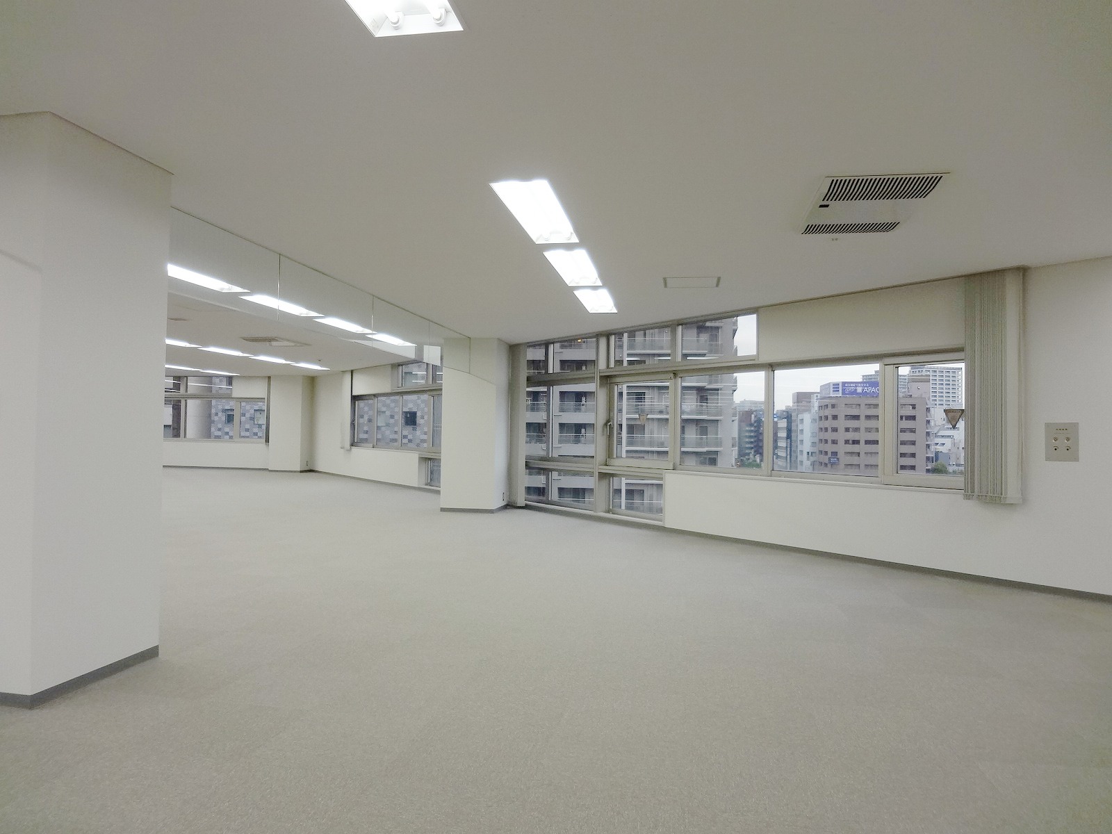 窓際の様子