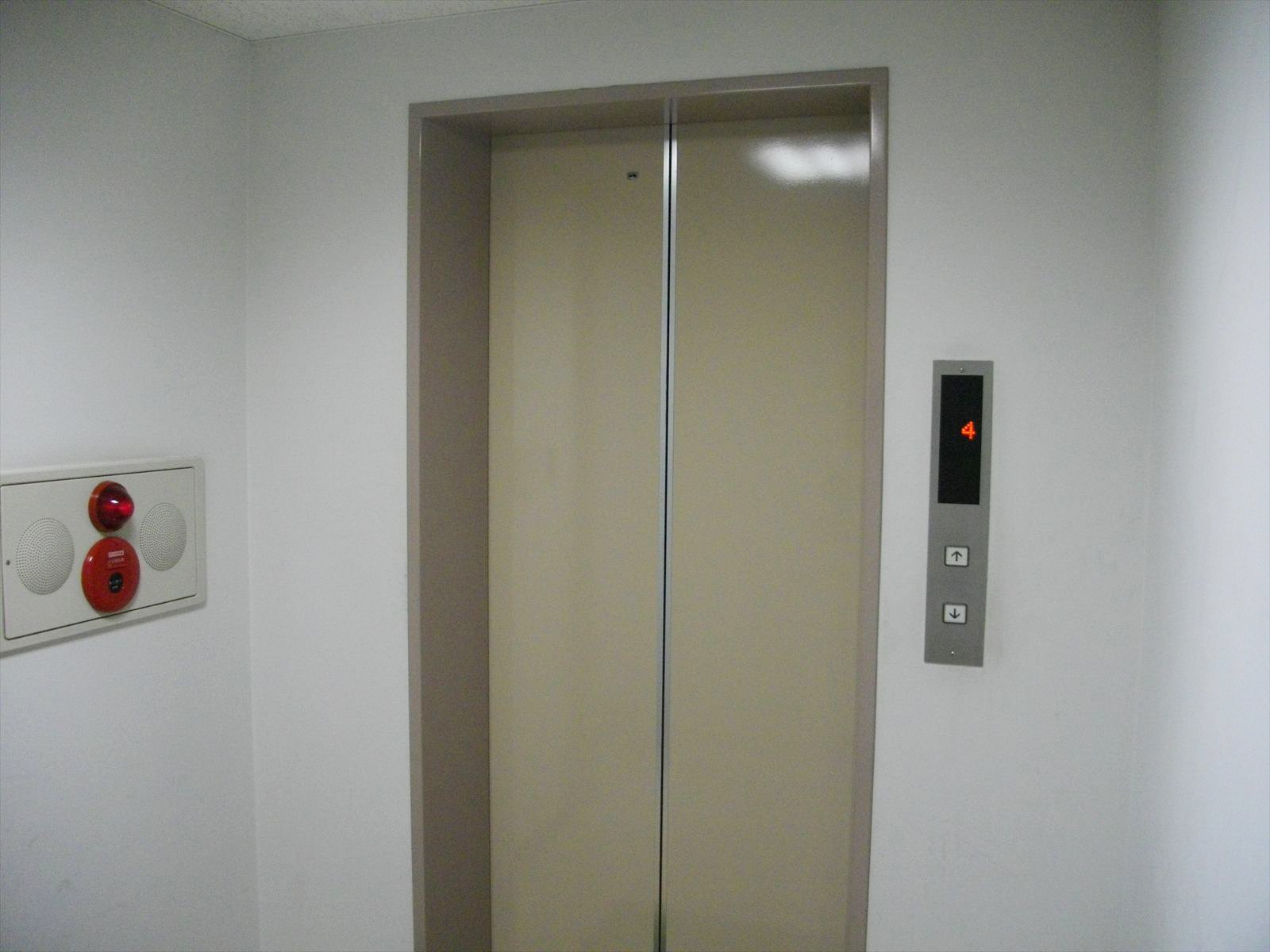 エレベーター
