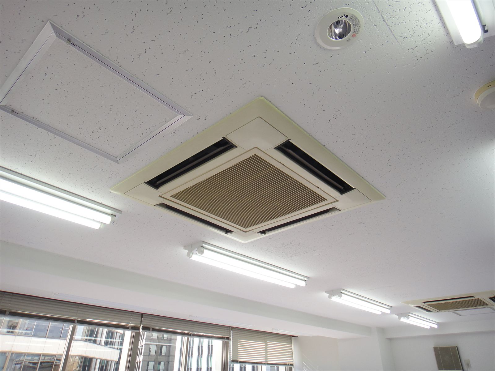 空調機器