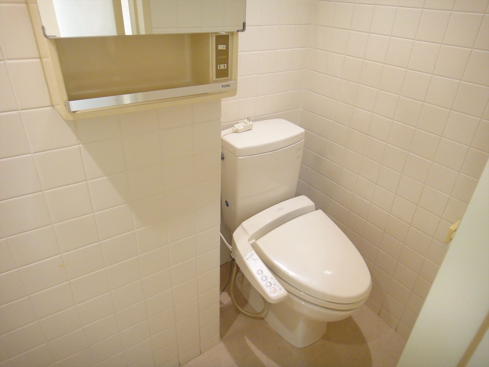男女別トイレ個室