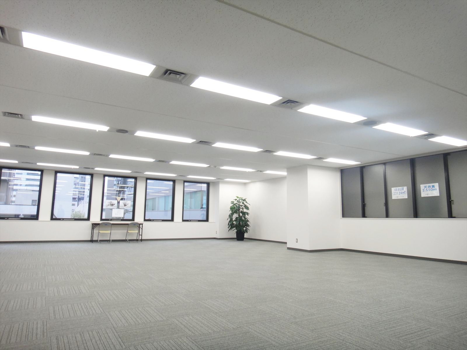 オフィス室内参考画像