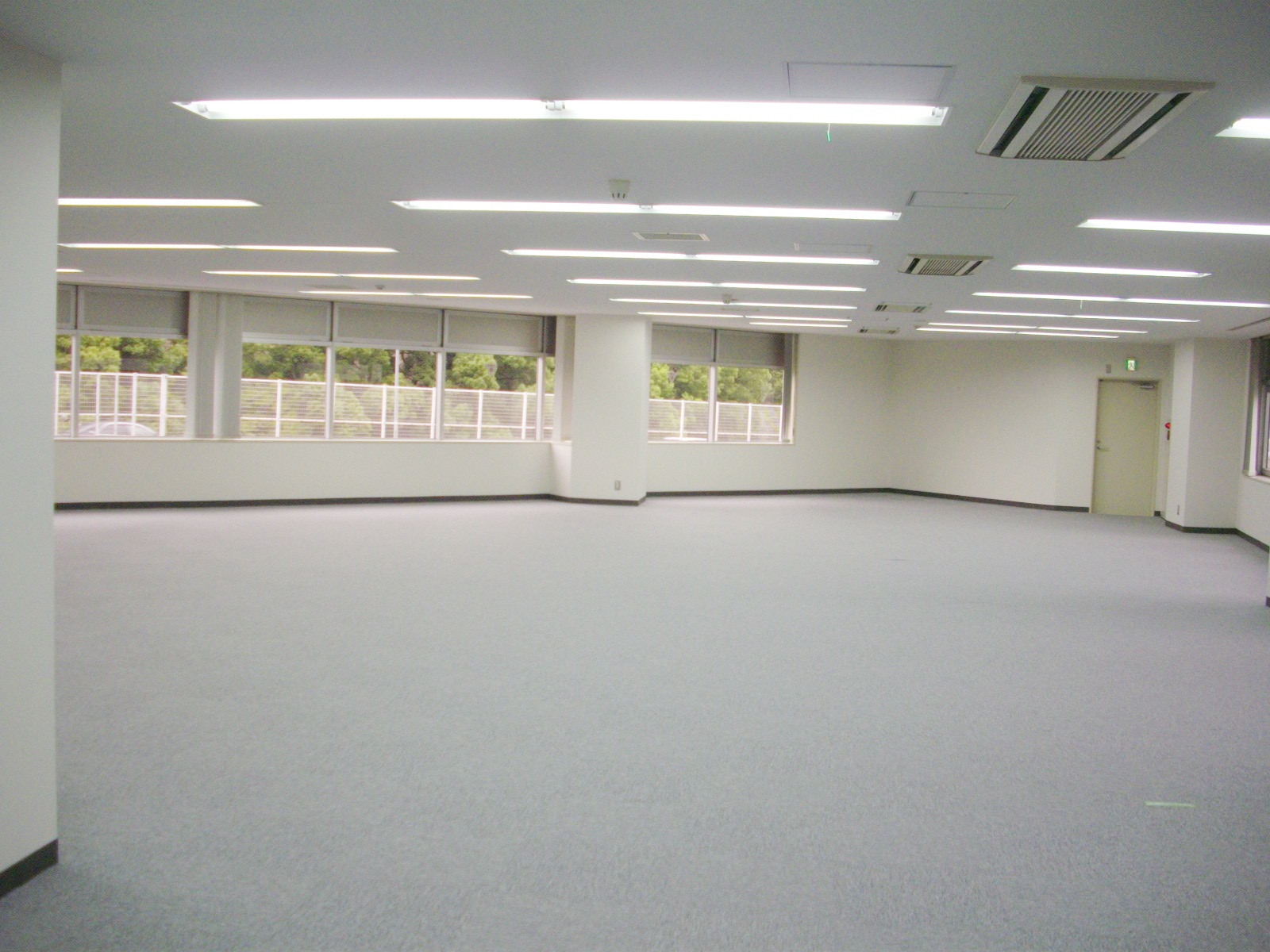 間取りは三角形に近い形状