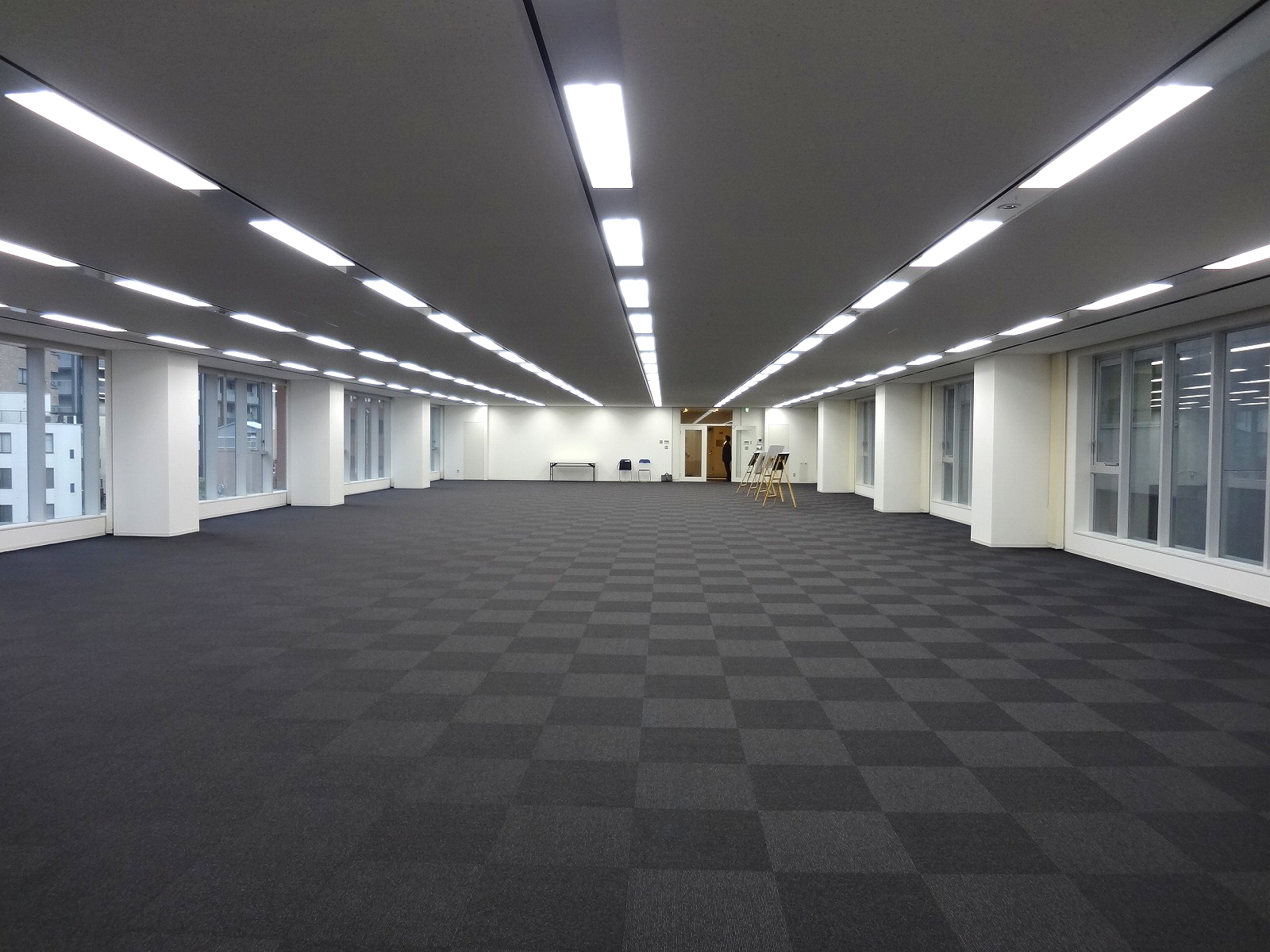 オフィス室内参考画像