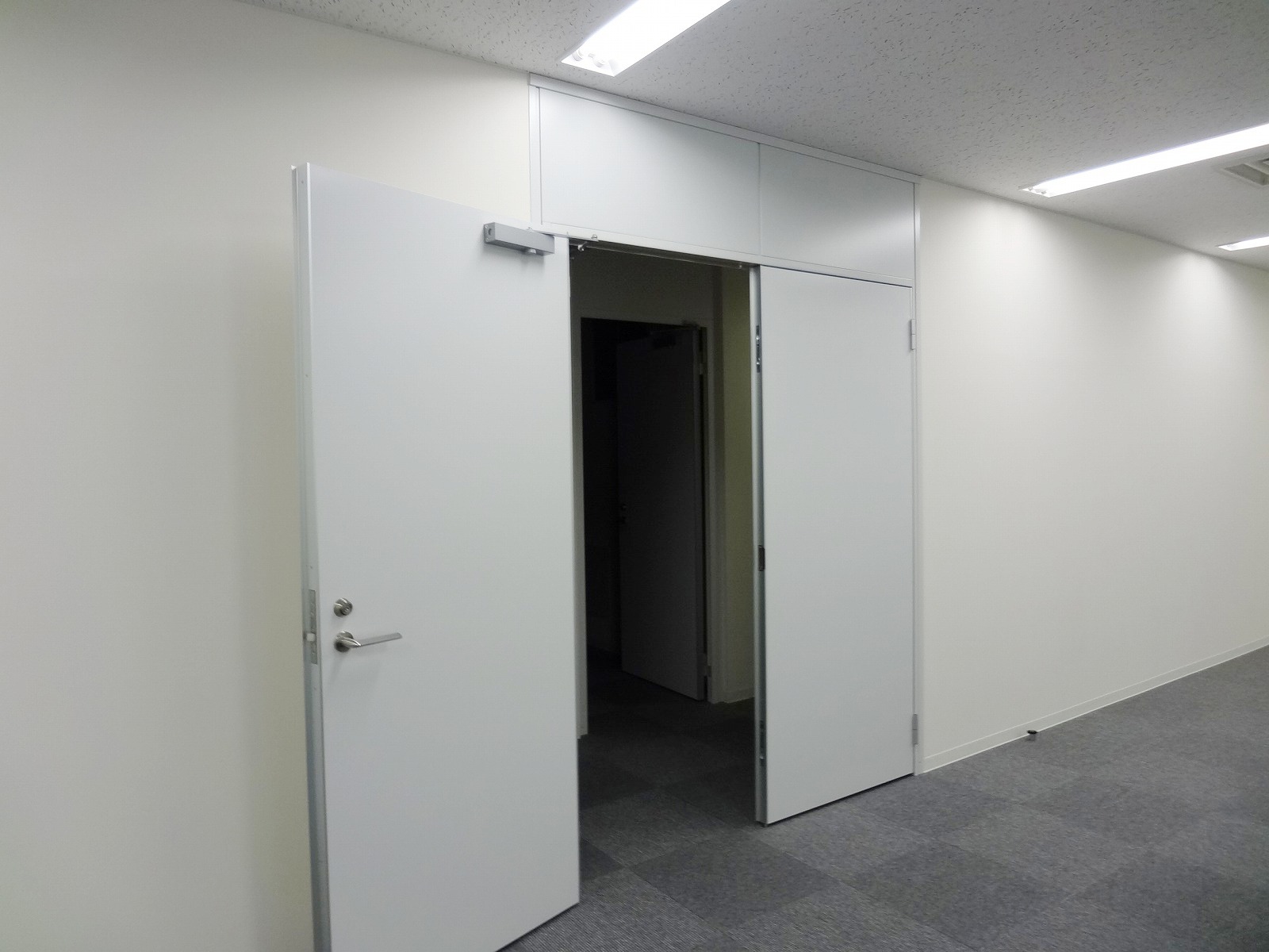 貸室出入口
