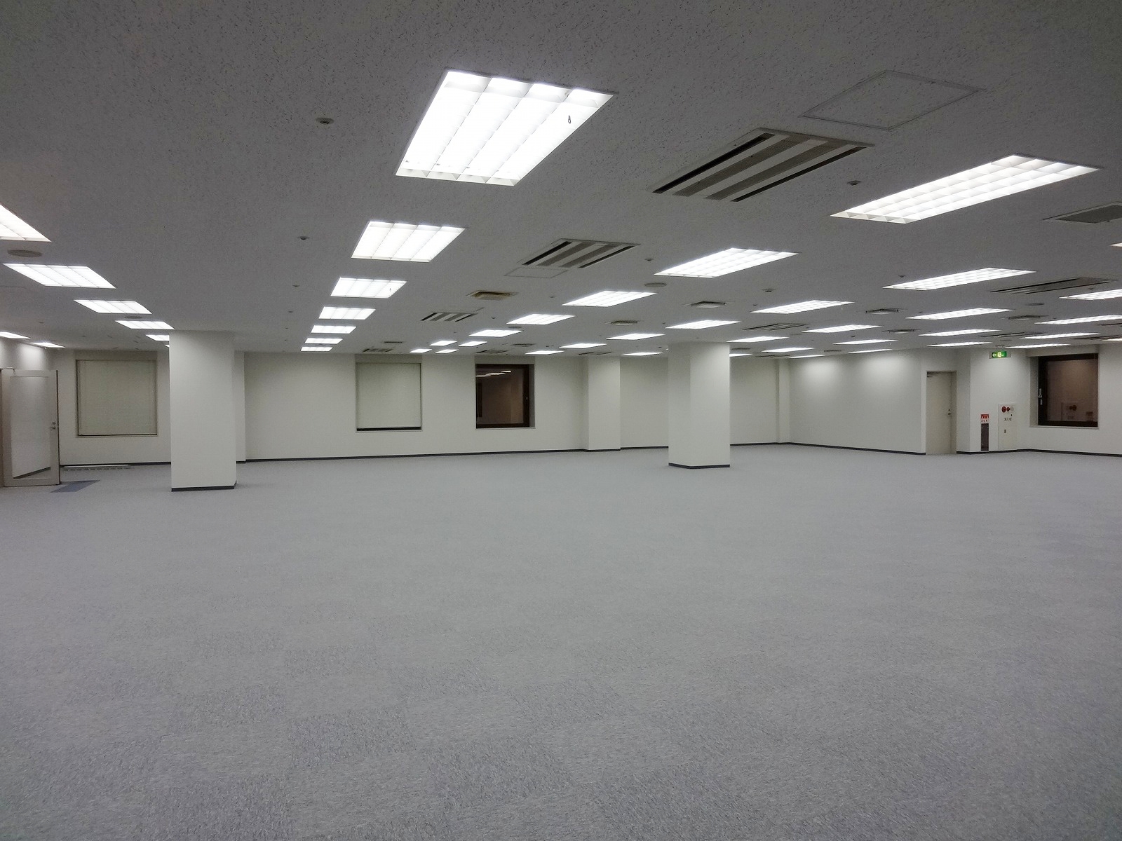 オフィス室内参考画像（4階・約155坪）