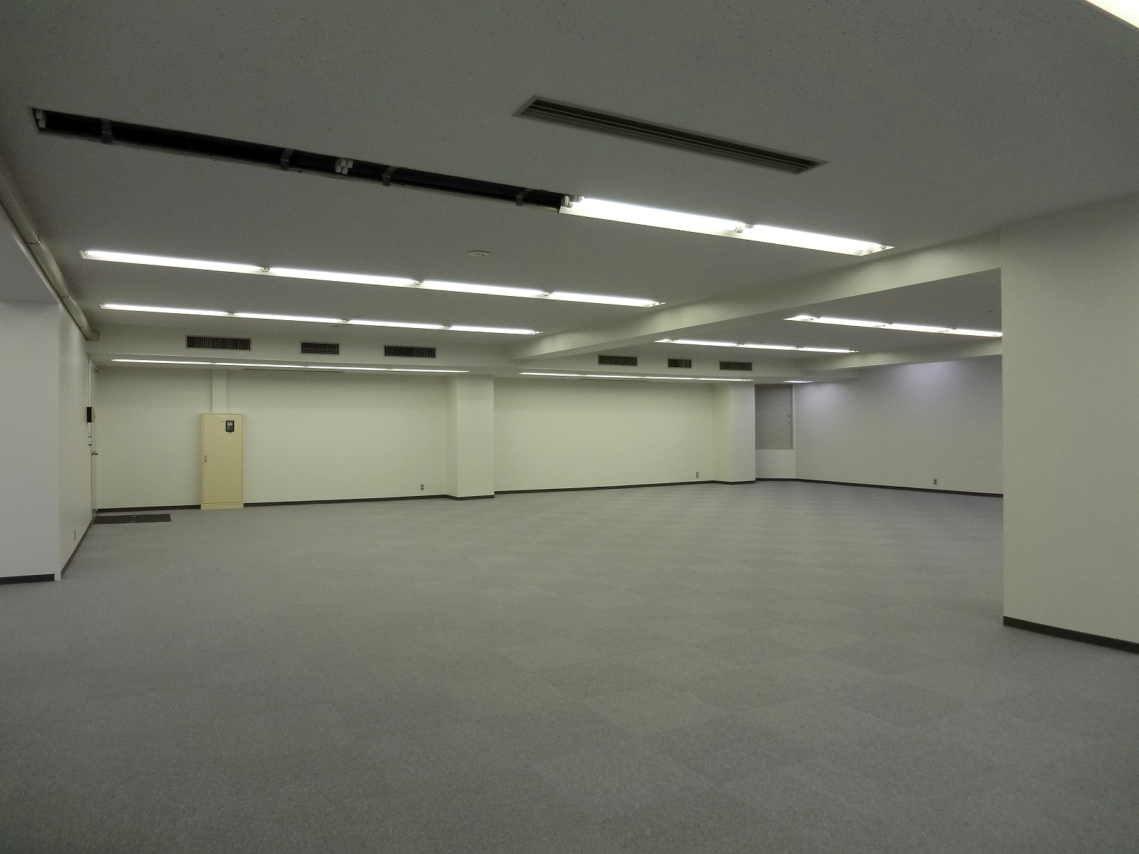 別角度の様子