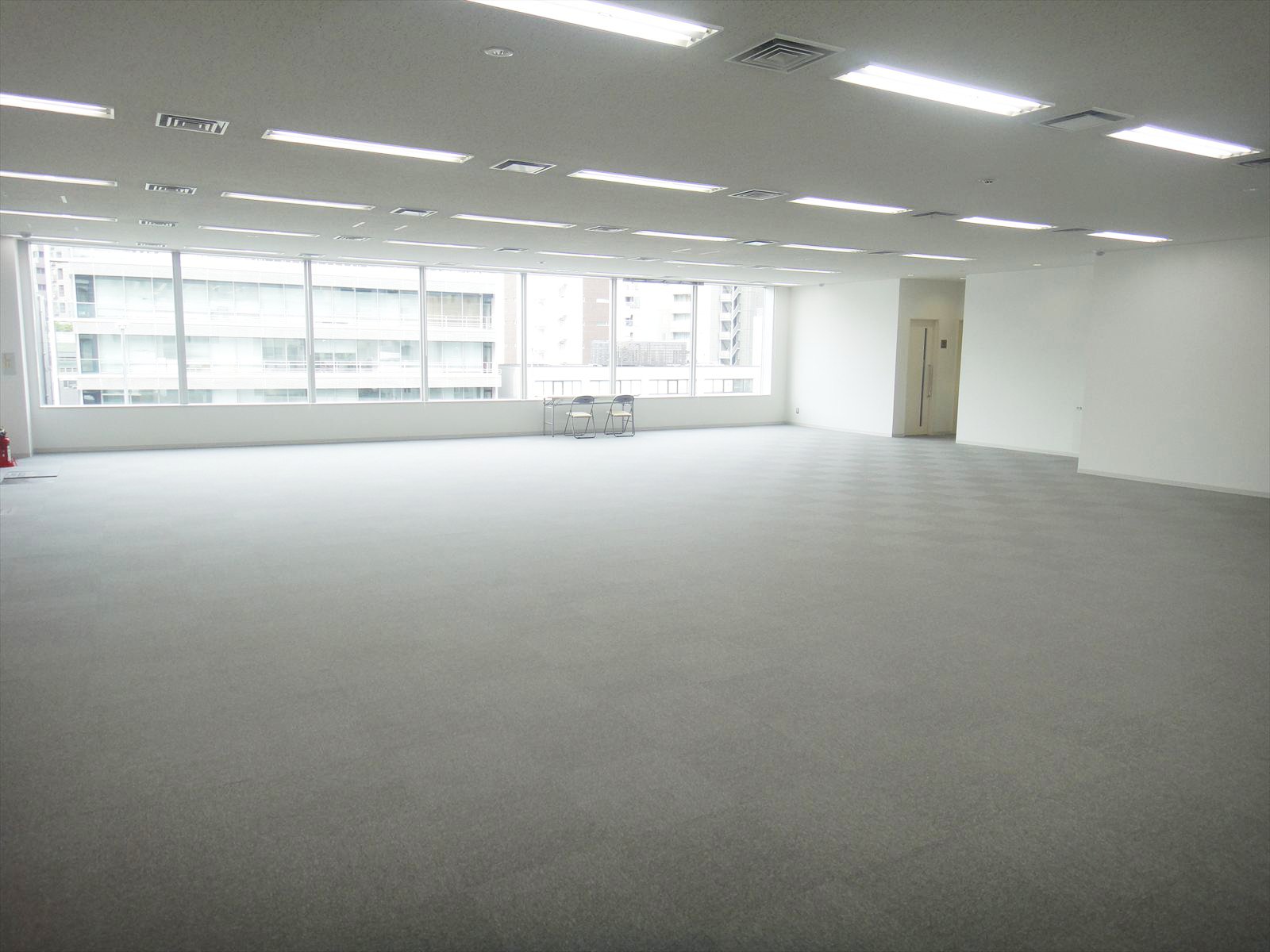 オフィス室内参考画像
