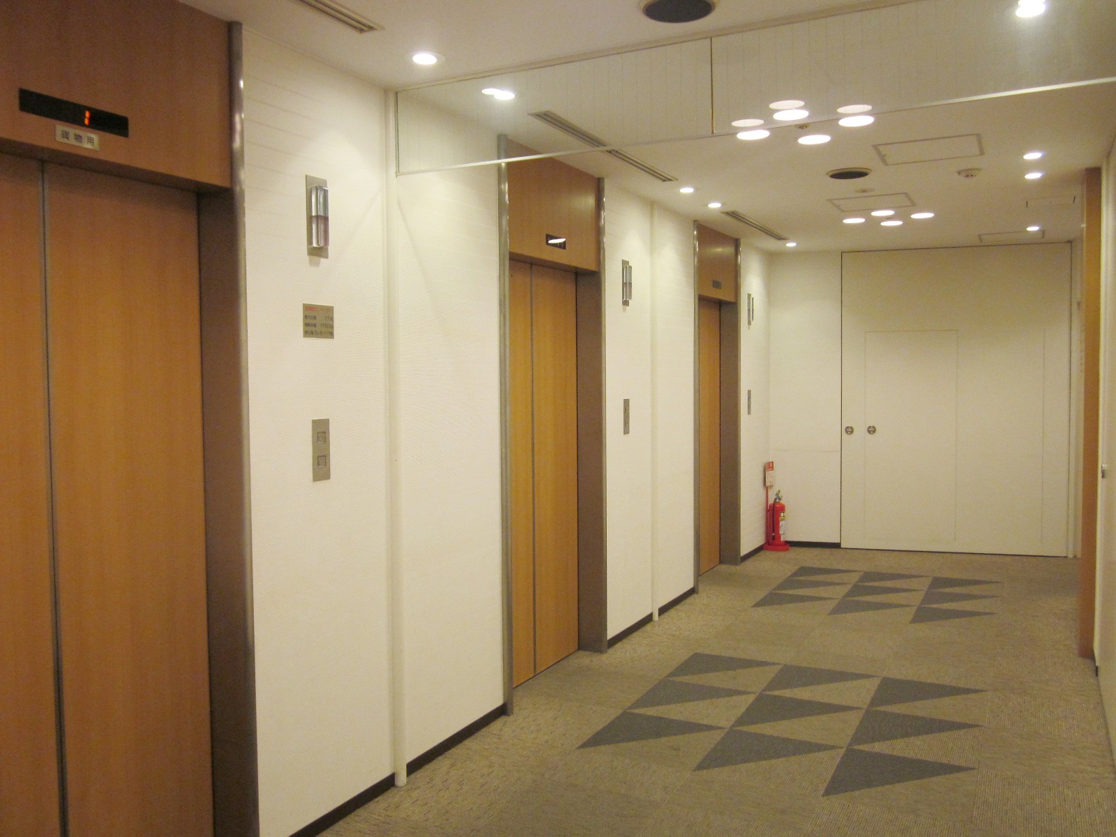 エレベーターホール