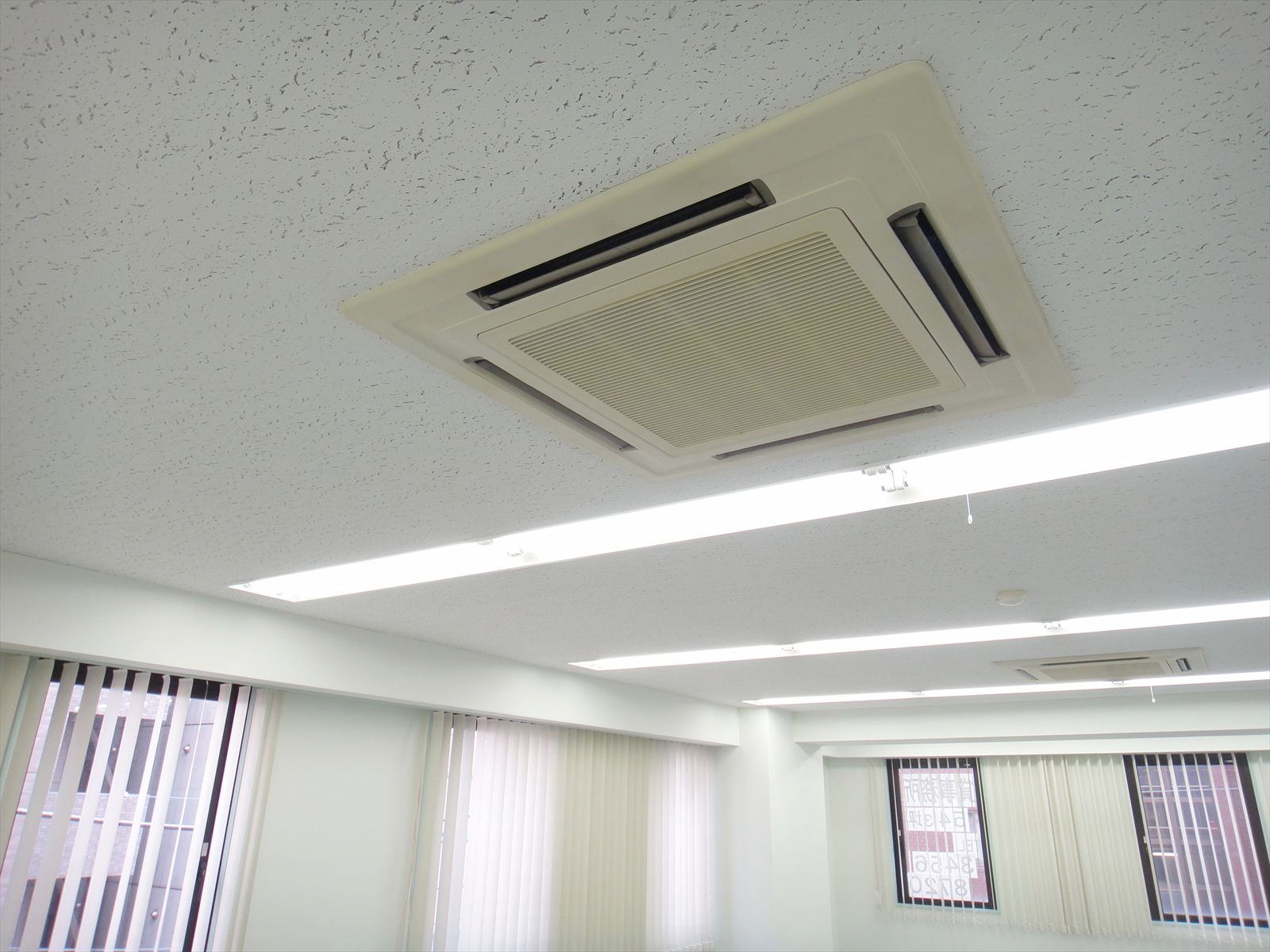 空調