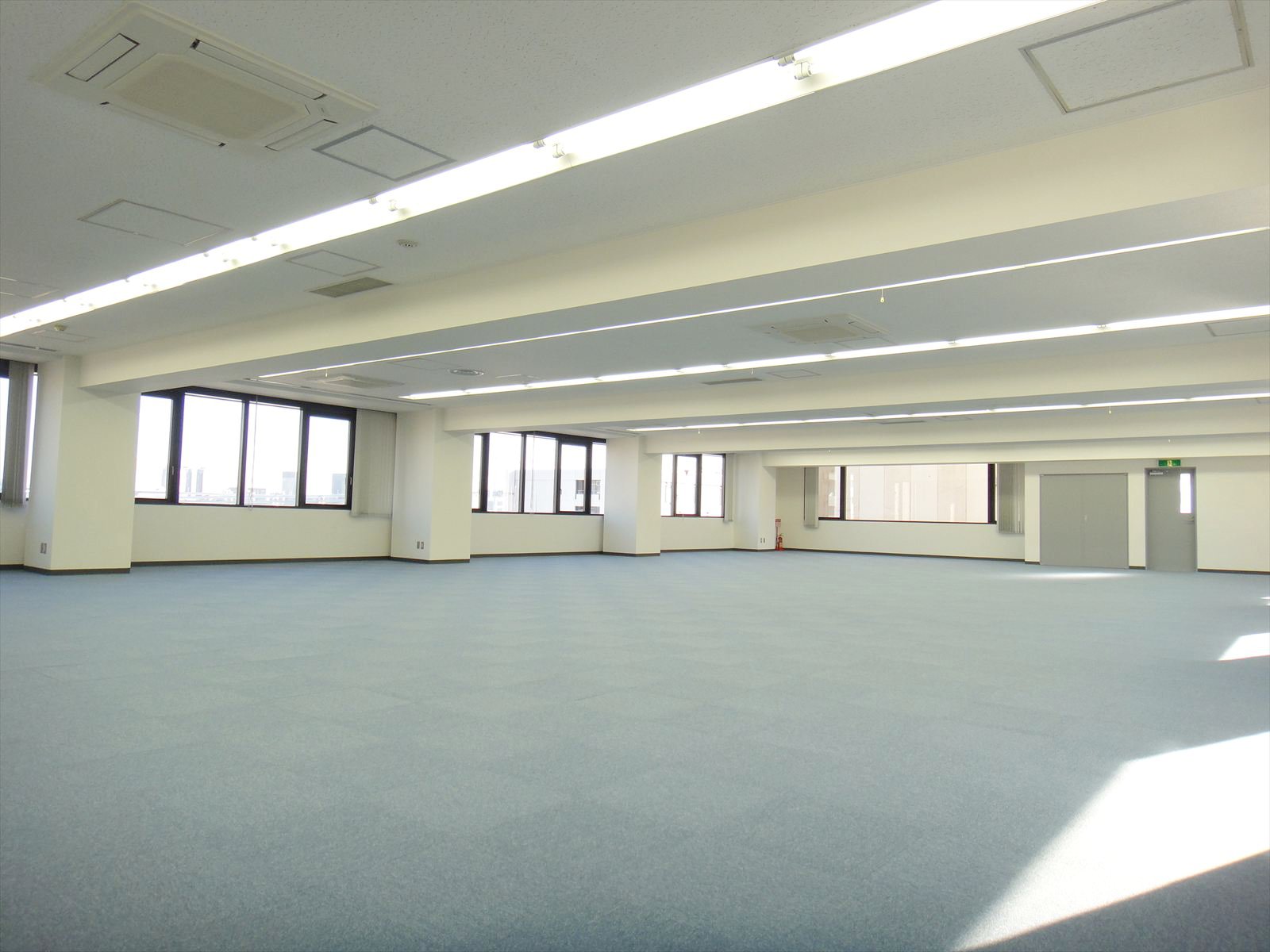 貸室別角度からの様子