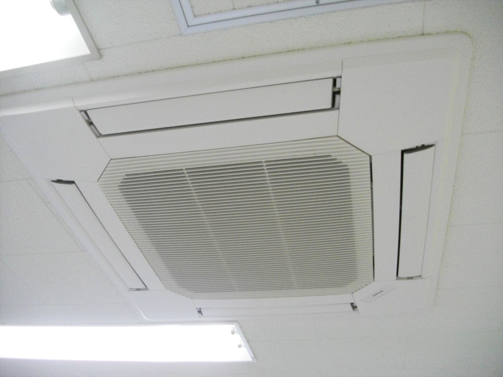 空調は個別タイプ