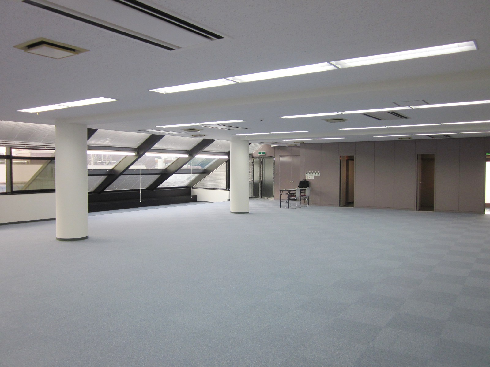 室内出入口、トイレ水廻り方向