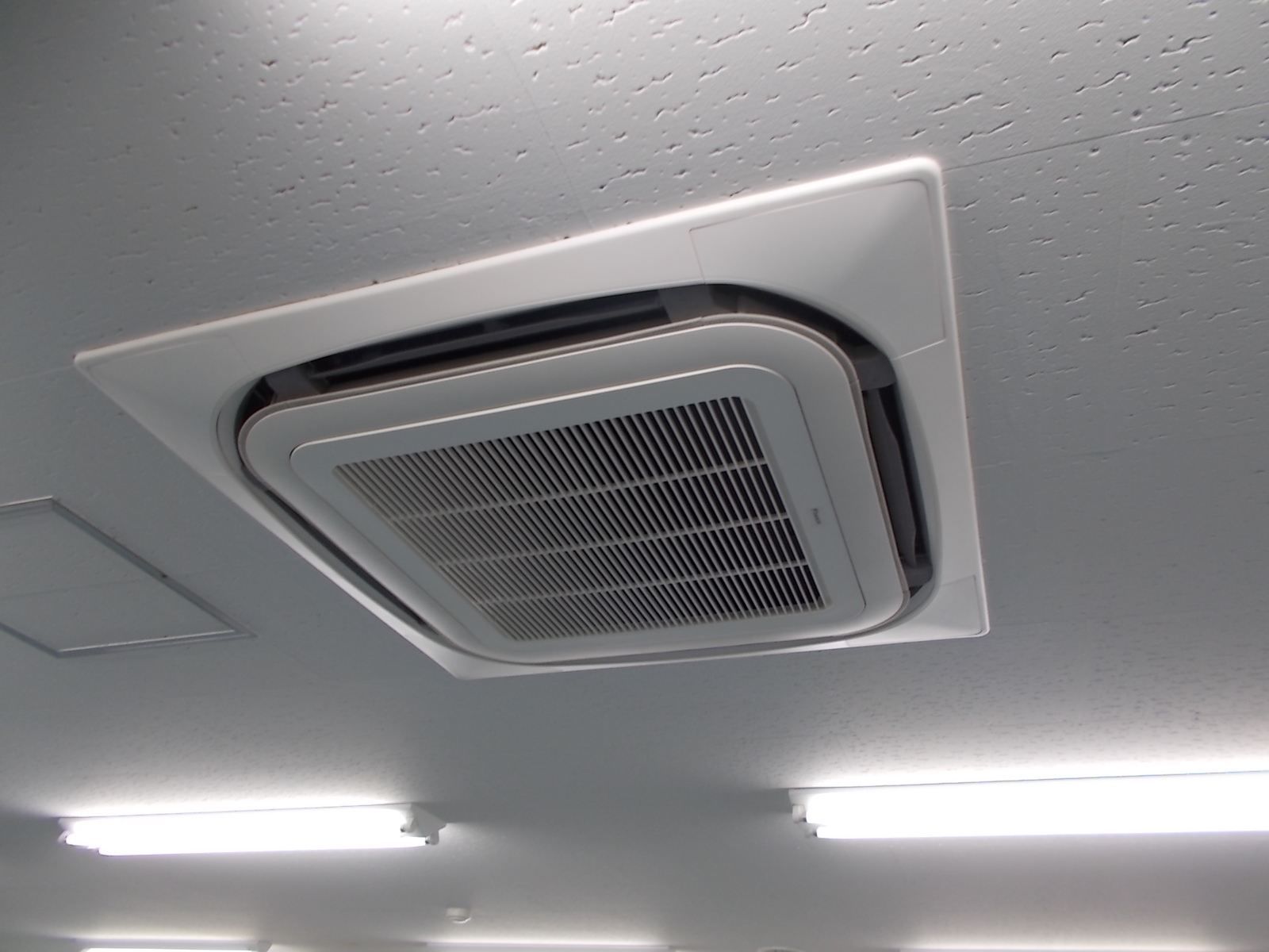 空調