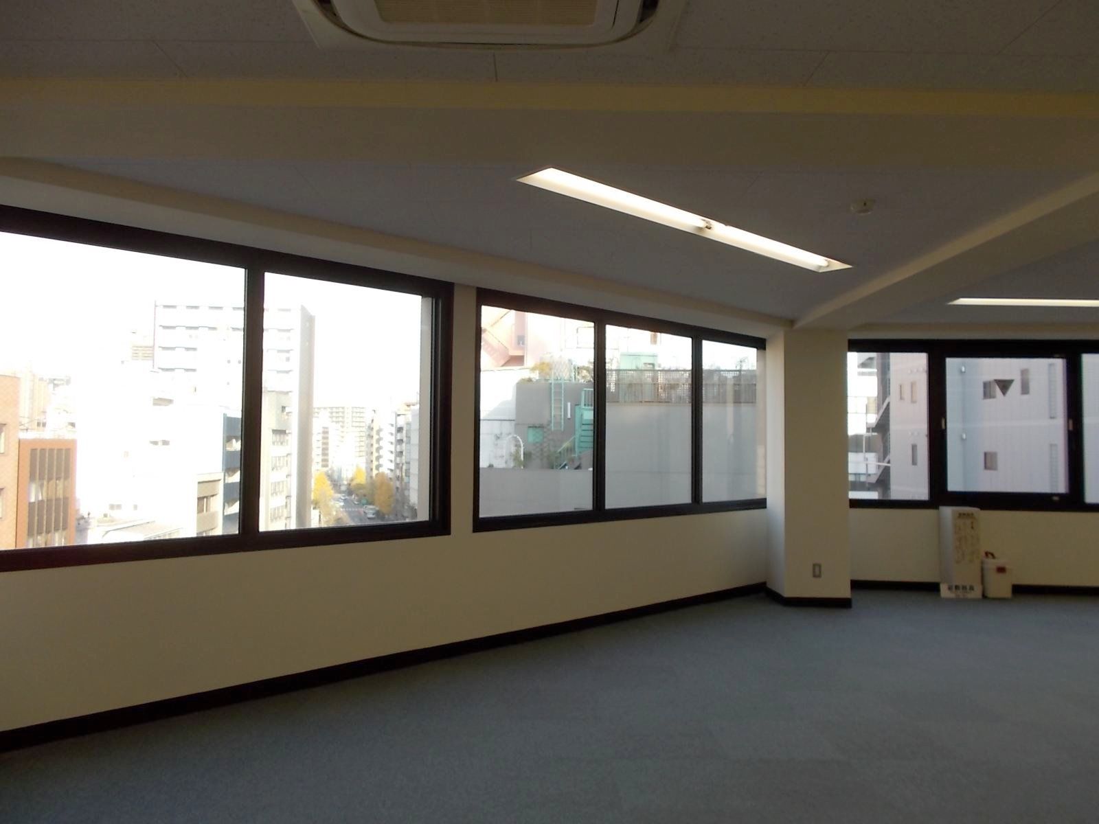 北向き