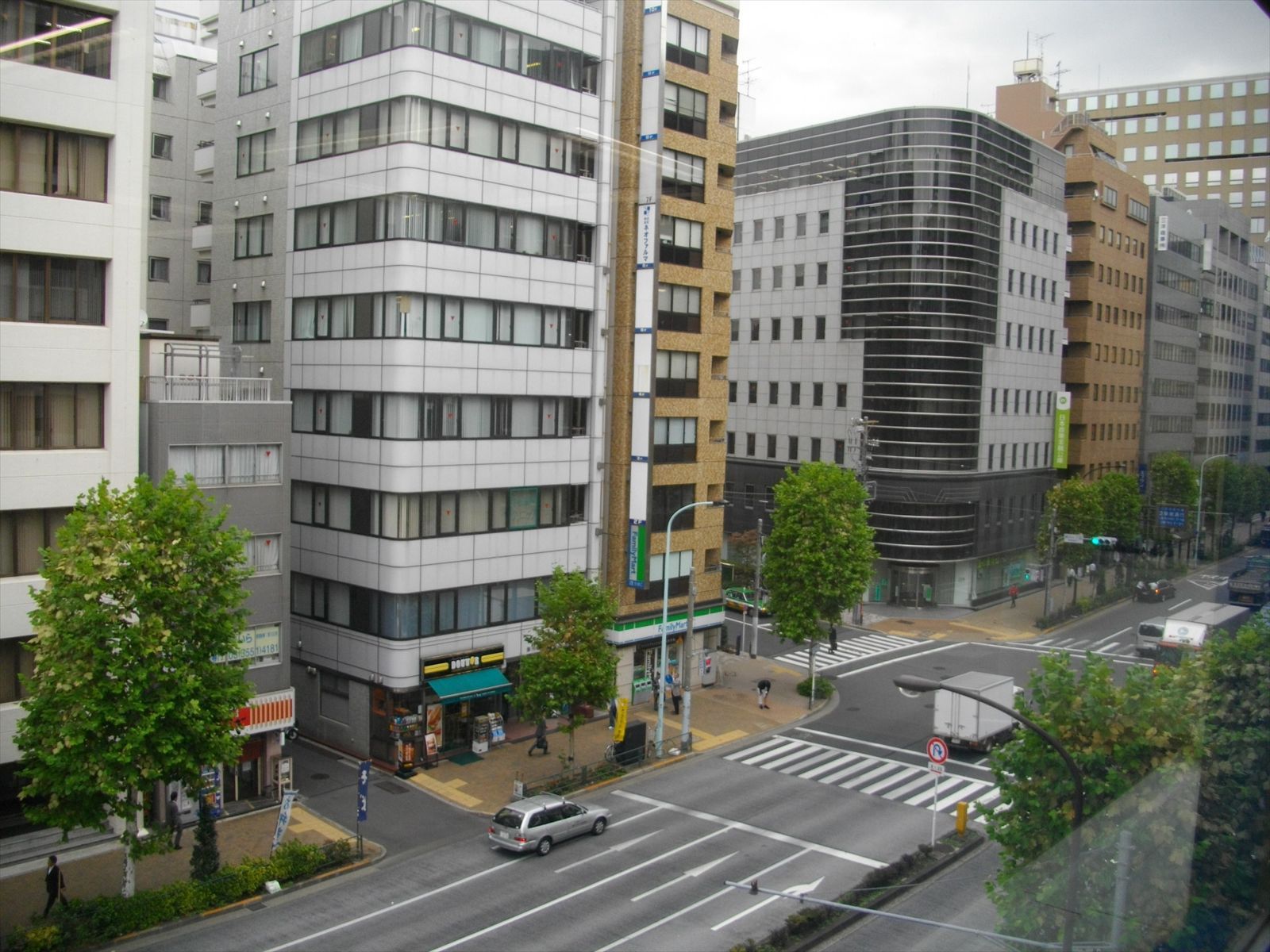 永代通りを臨む眺望