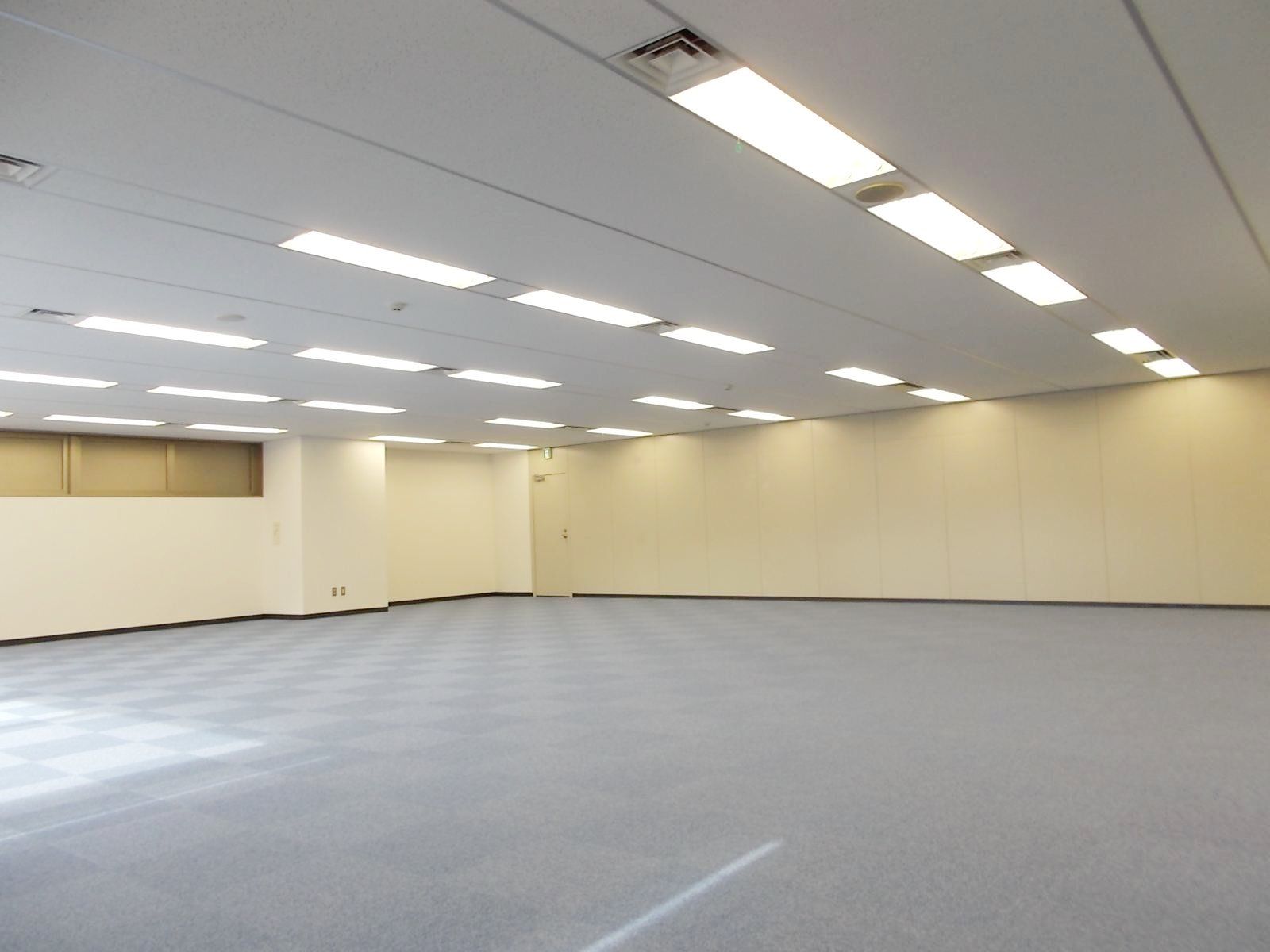 間仕切りがあります