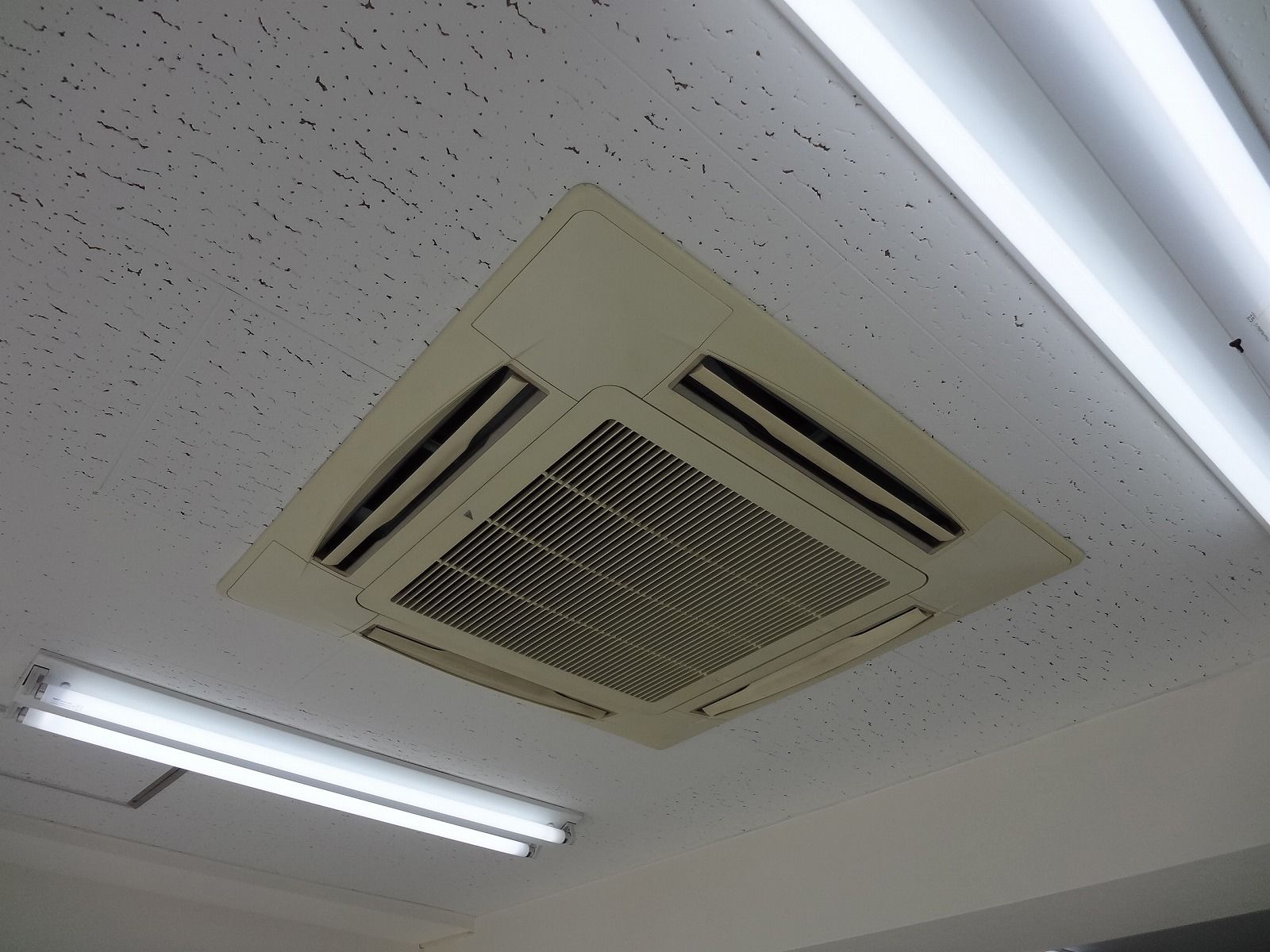 空調