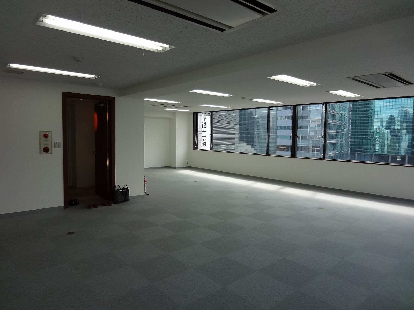 オフィス室内参考画像