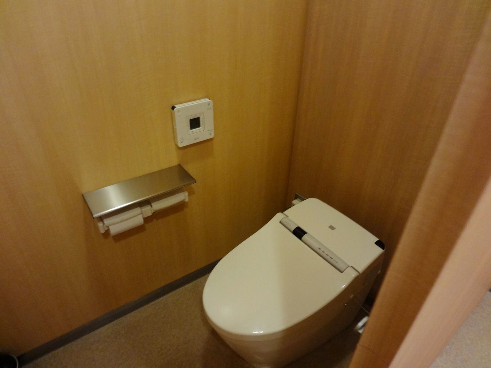 ウォシュレット付き