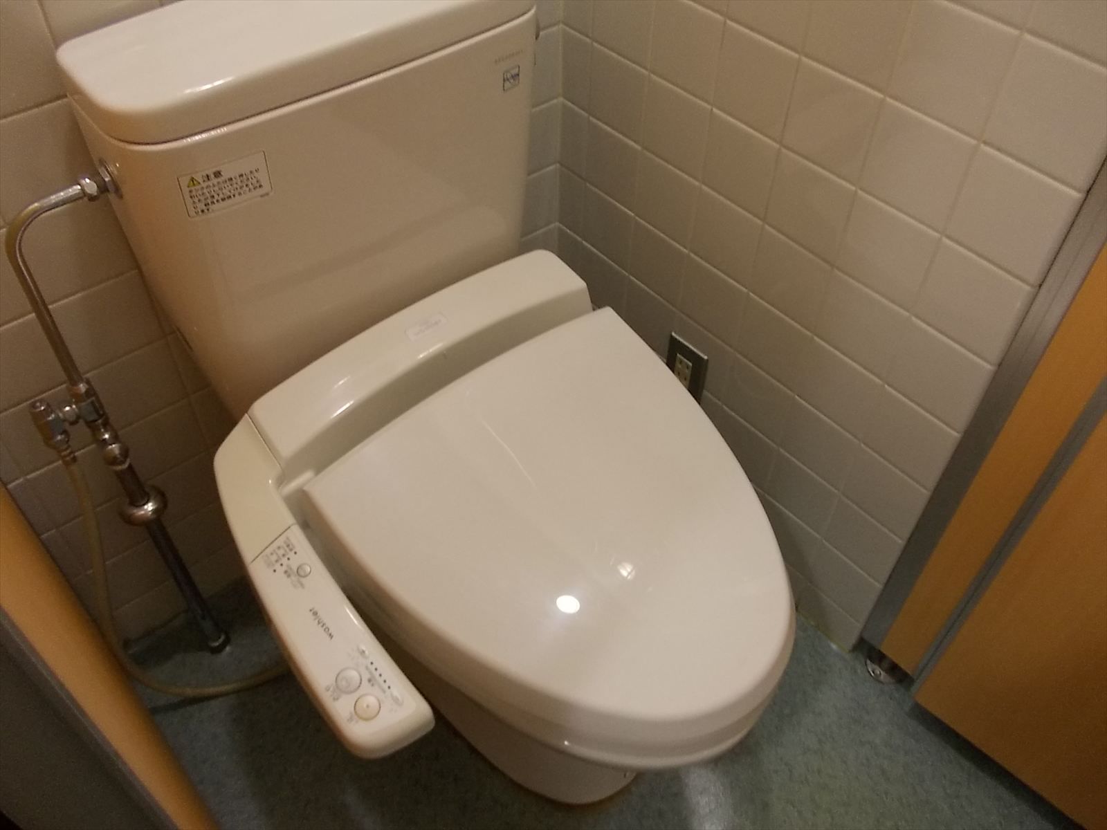 男女別トイレ個室