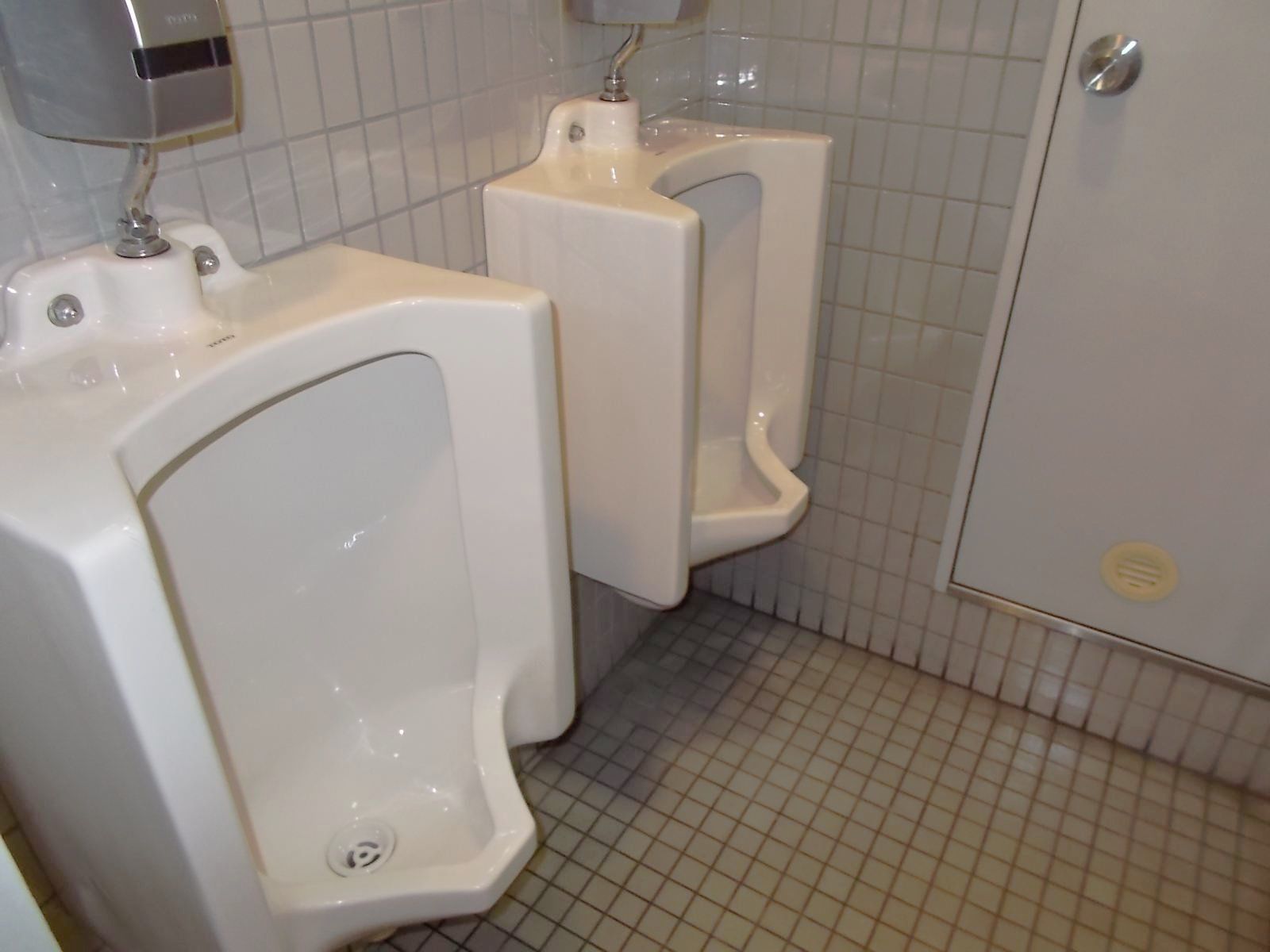 男性用トイレ