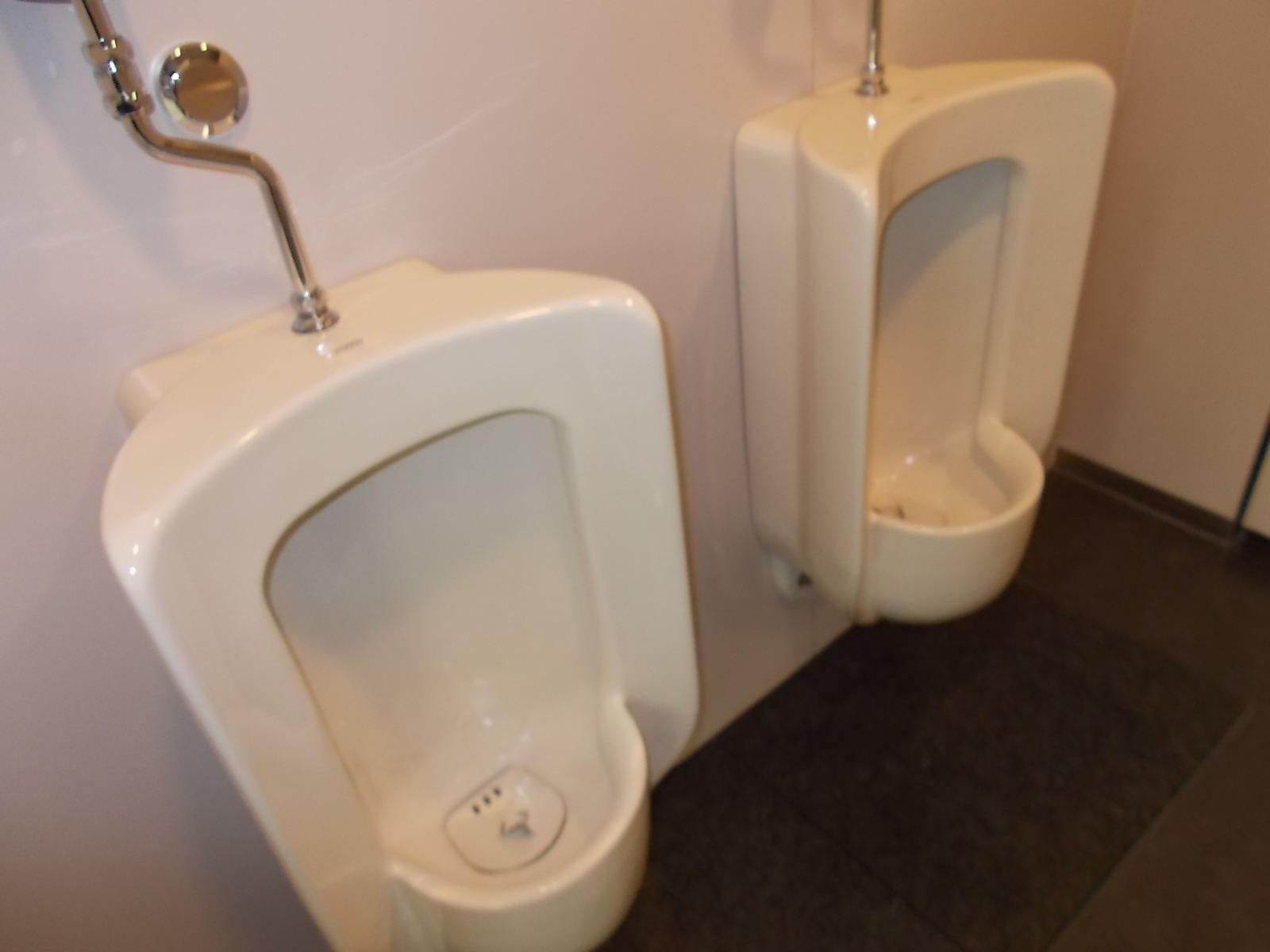 男性用トイレ