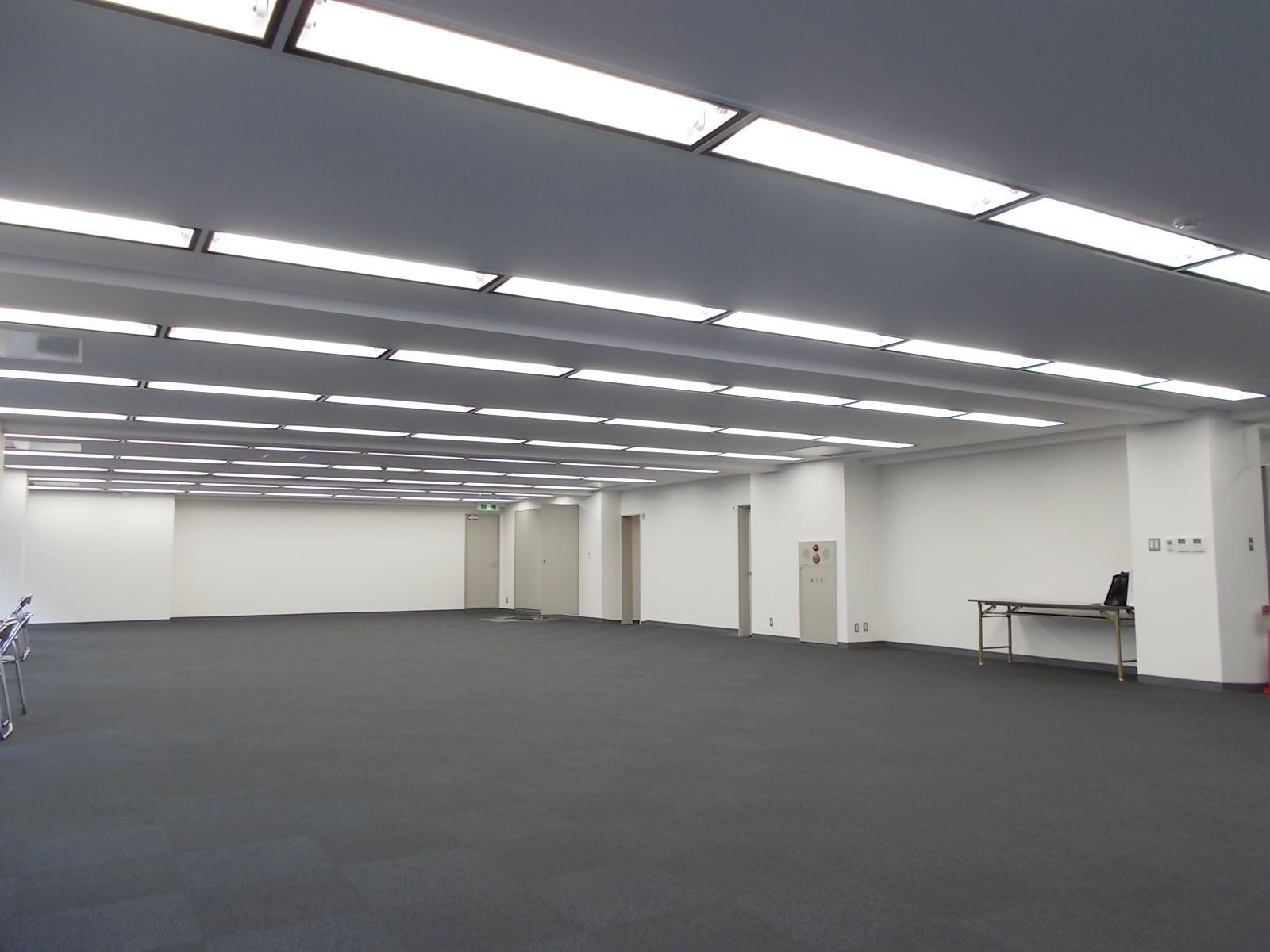 オフィス室内参考画像