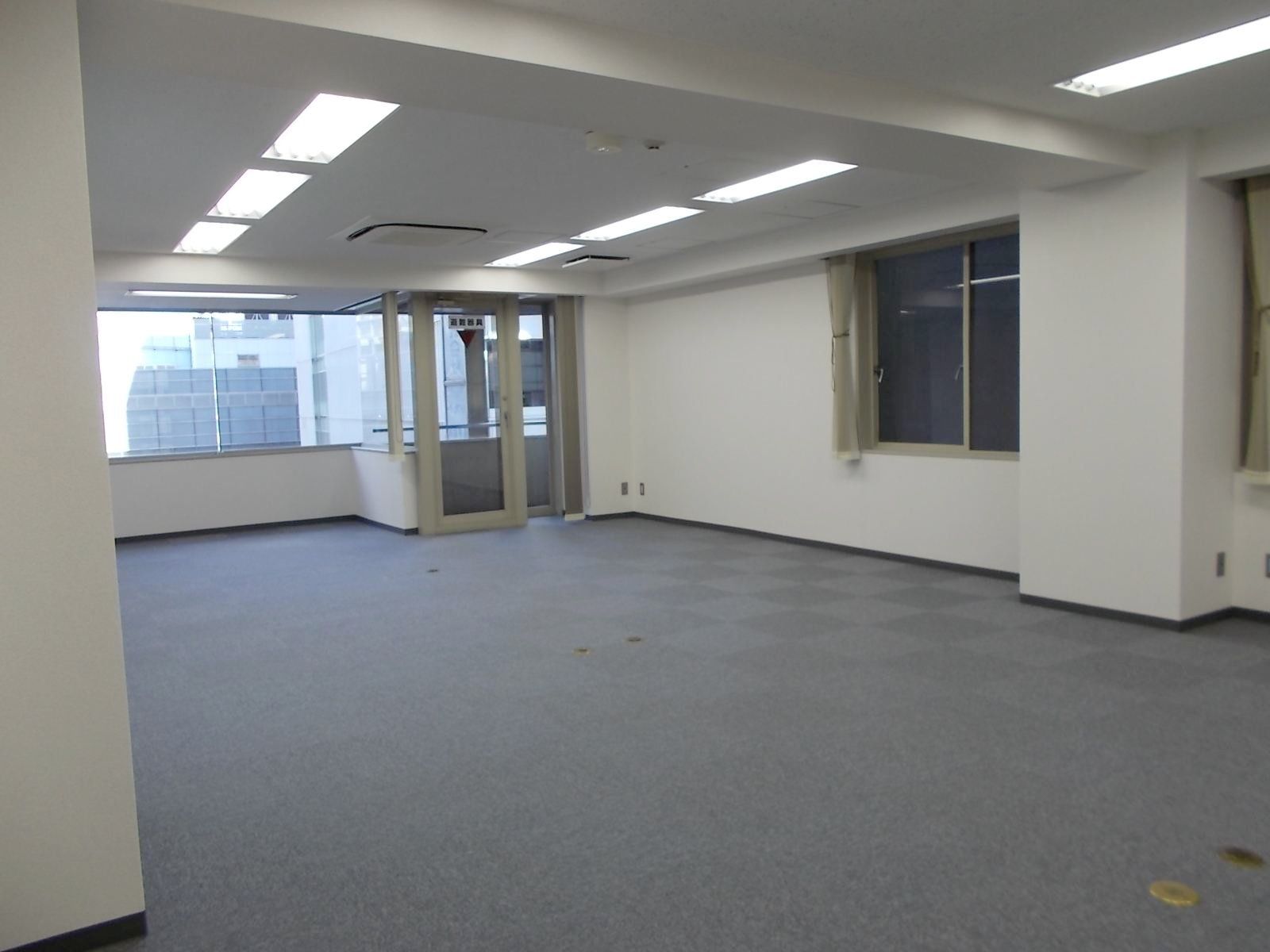 別角度の様子