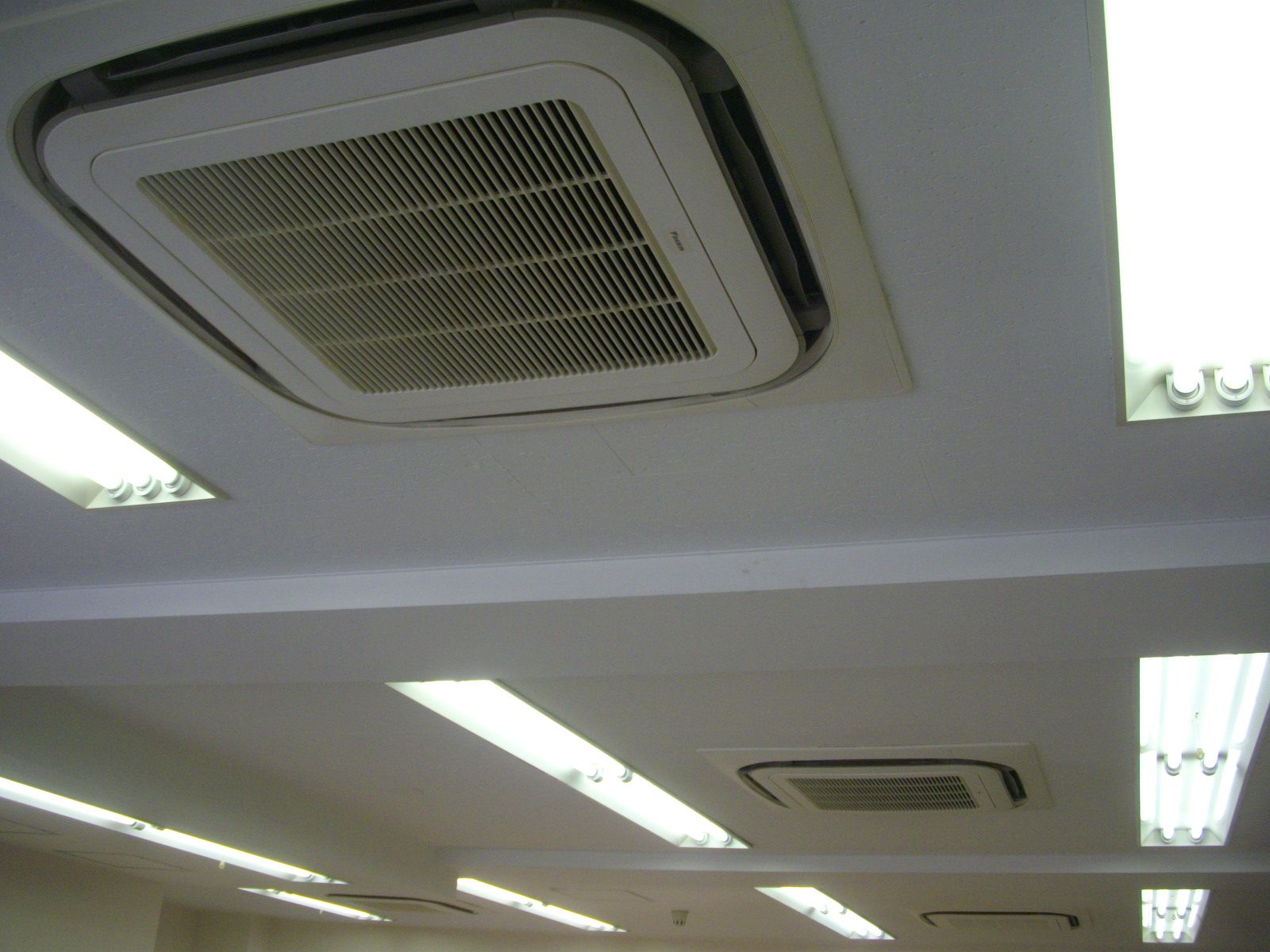 空調は個別にて調整