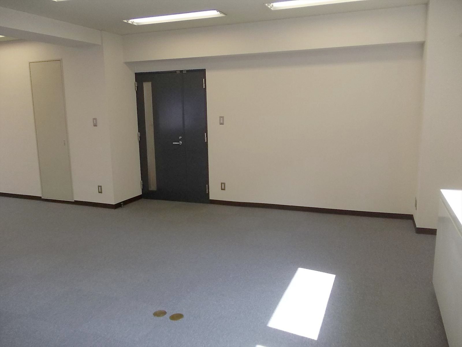貸室出入り口付近