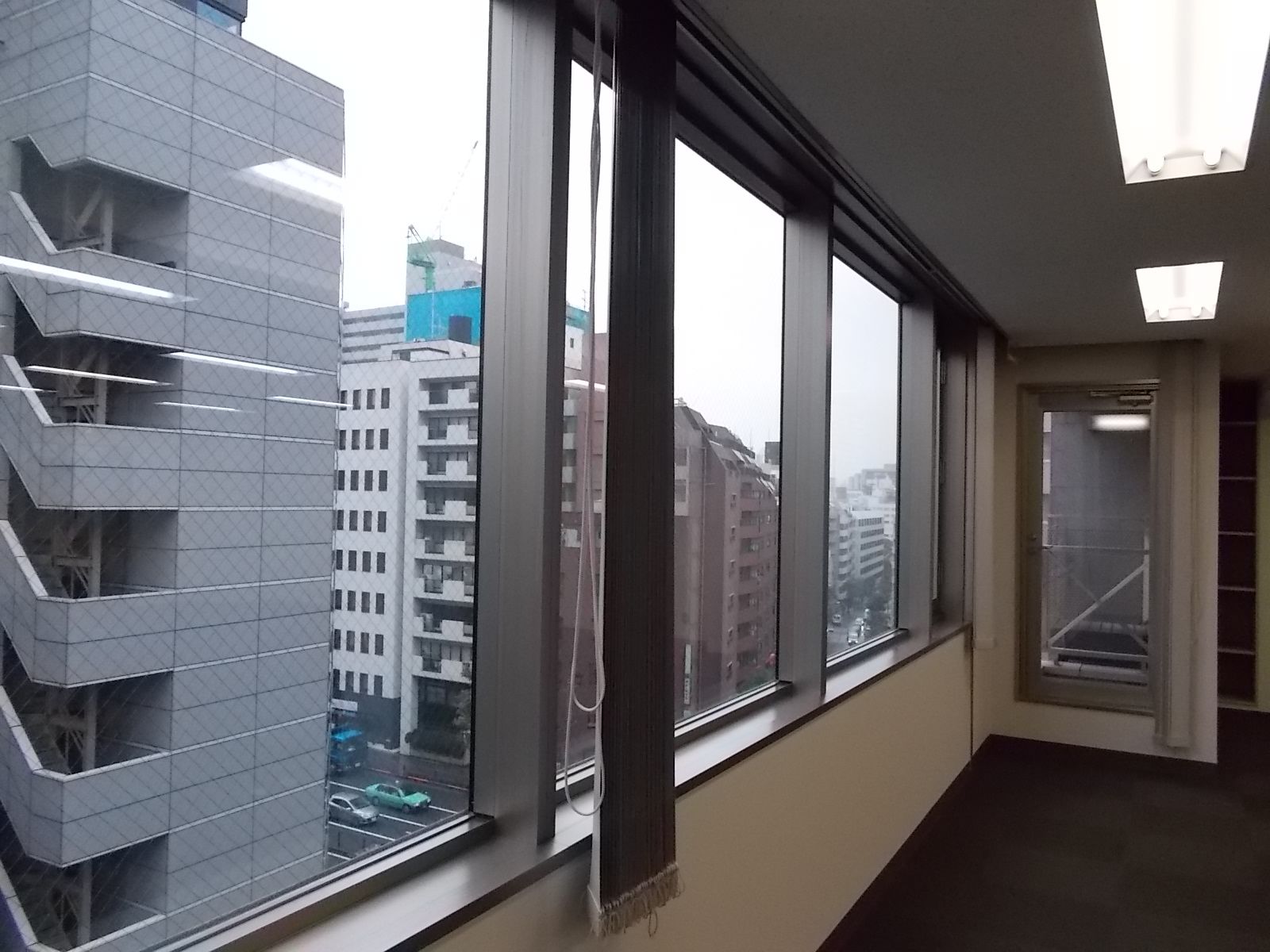 窓際の様子