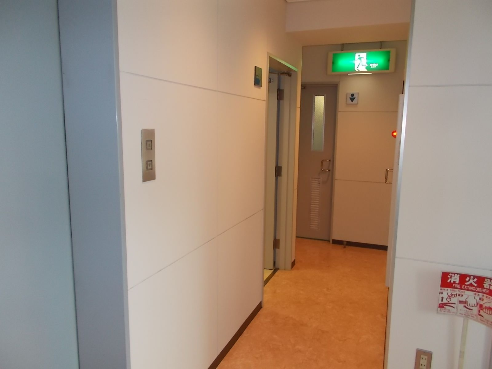 室外の通路