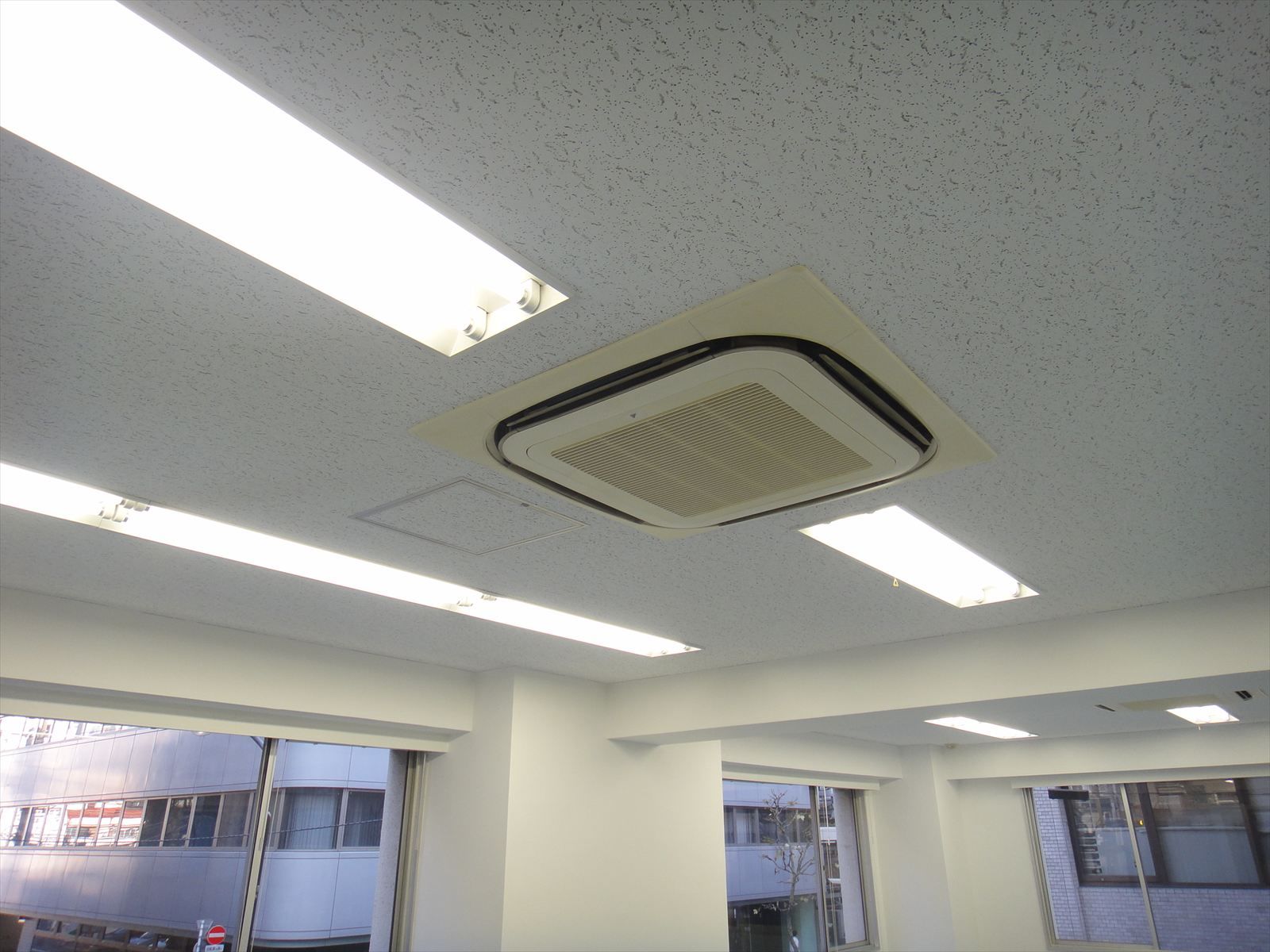 個別空調