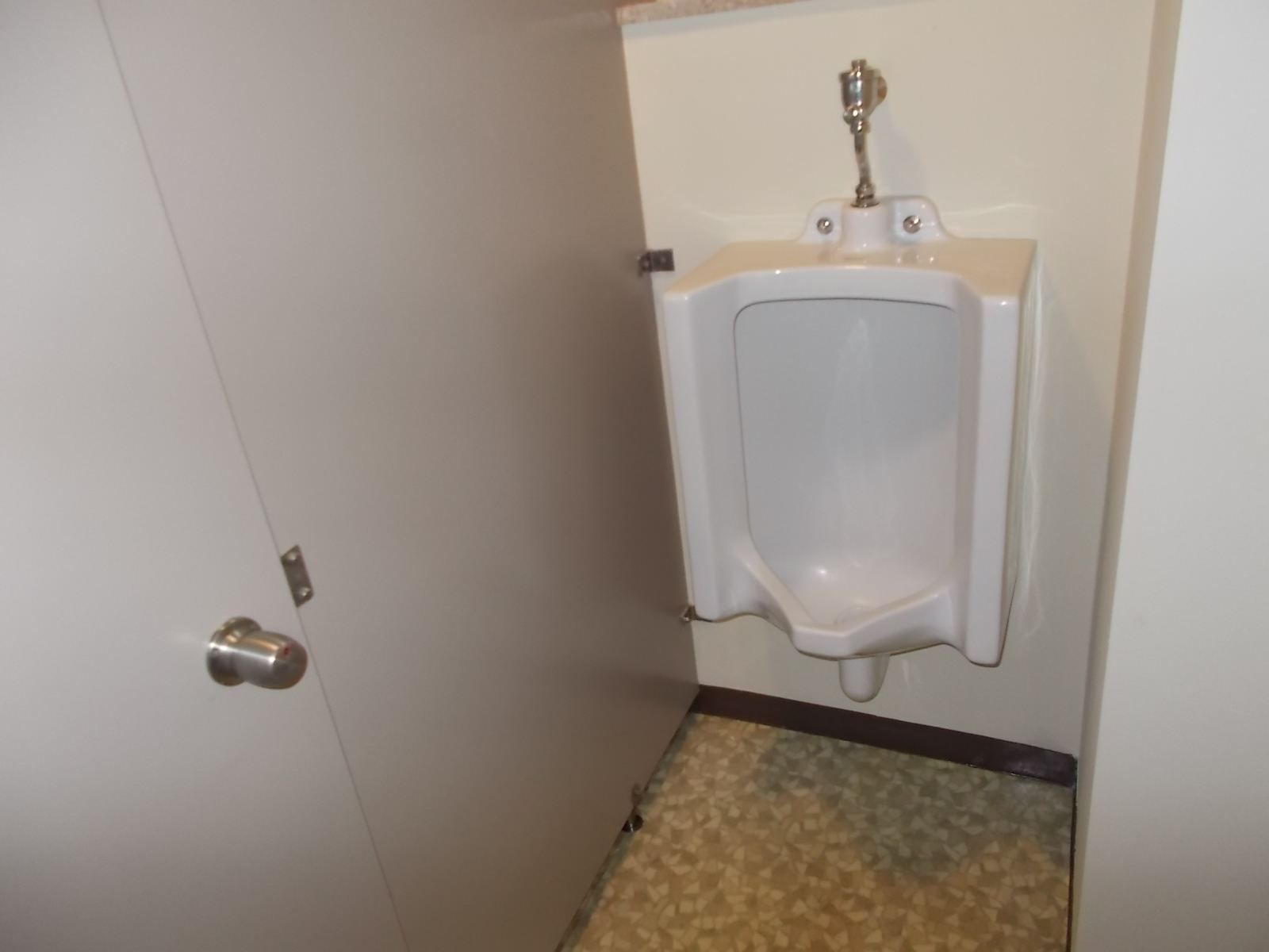 男性用トイレ