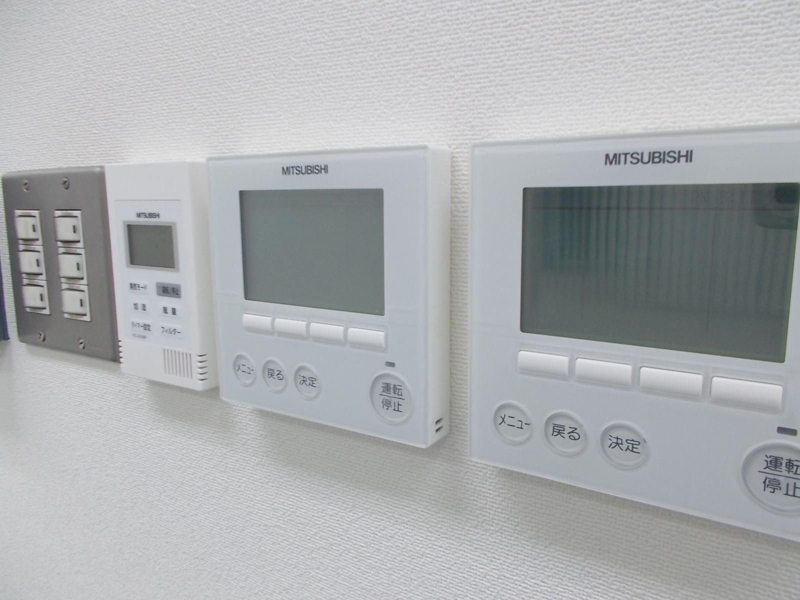 スイッチ類