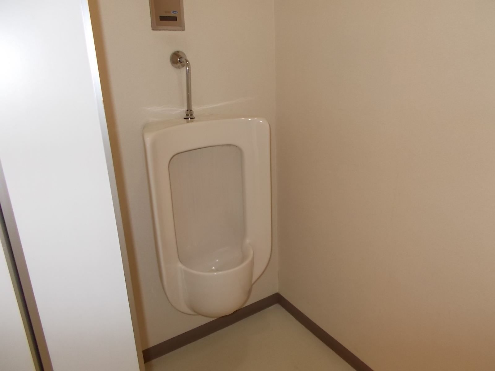 男性用トイレ