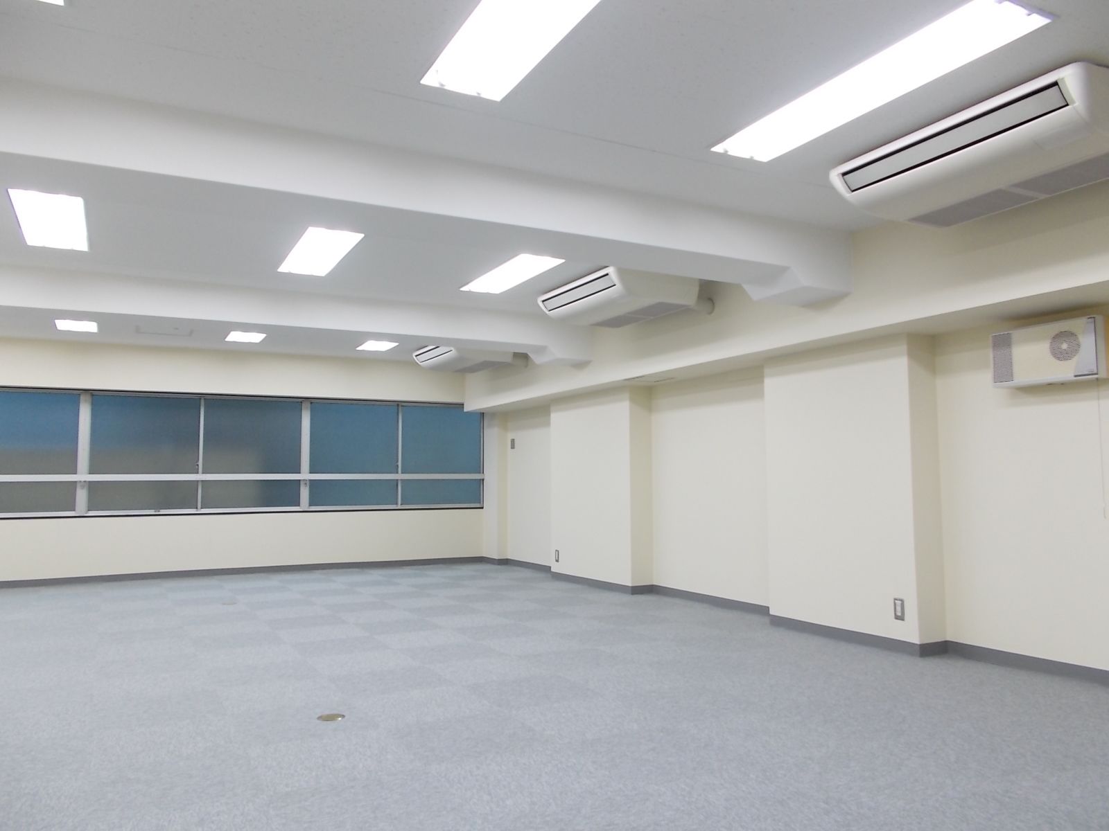 別角度の様子