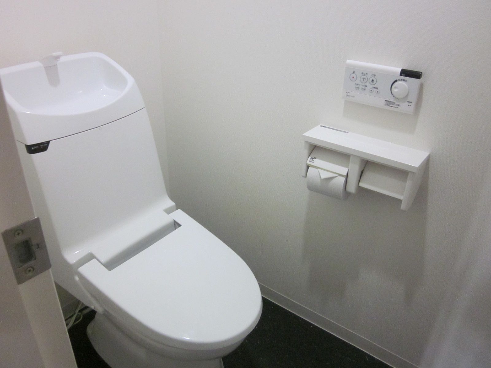 トイレ個室