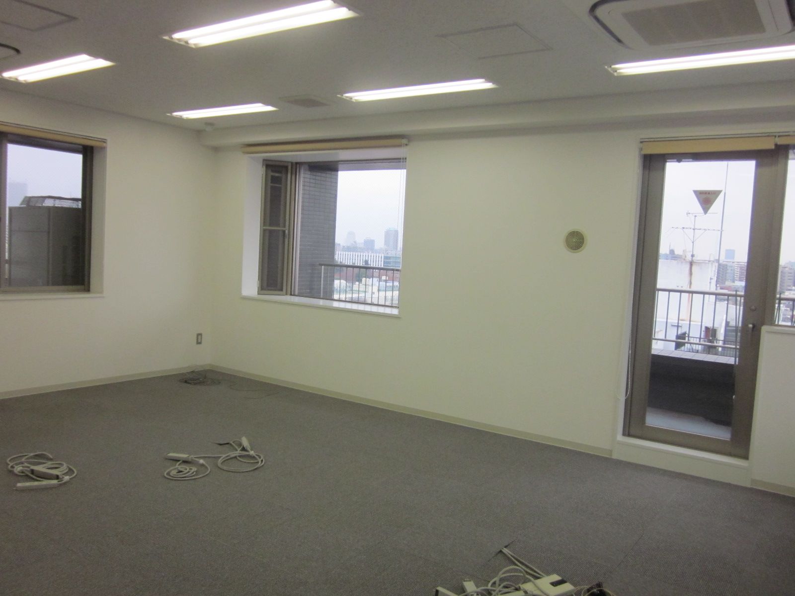 採光もよく明るい室内