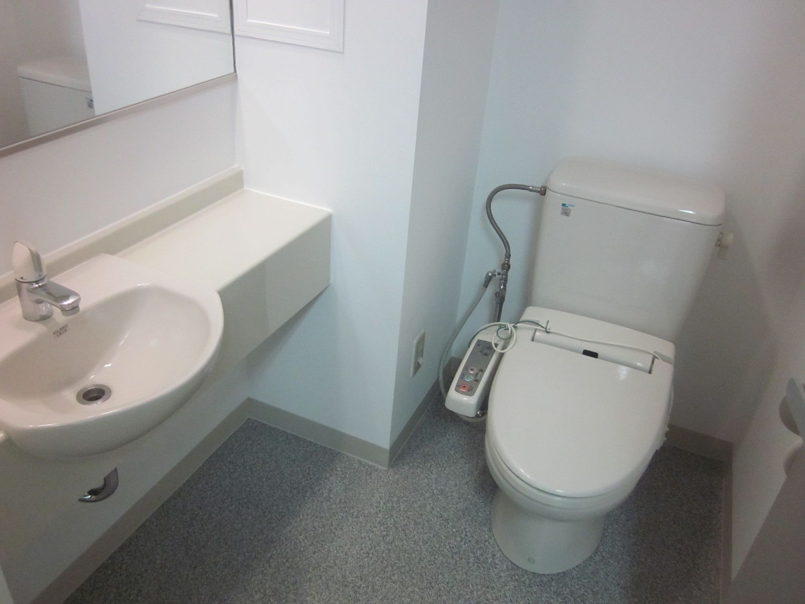 トイレ個室