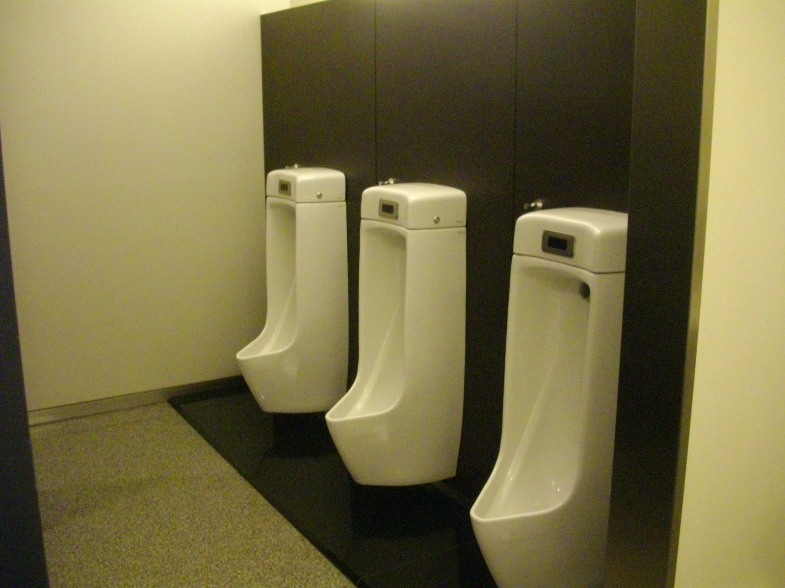 男性用トイレ