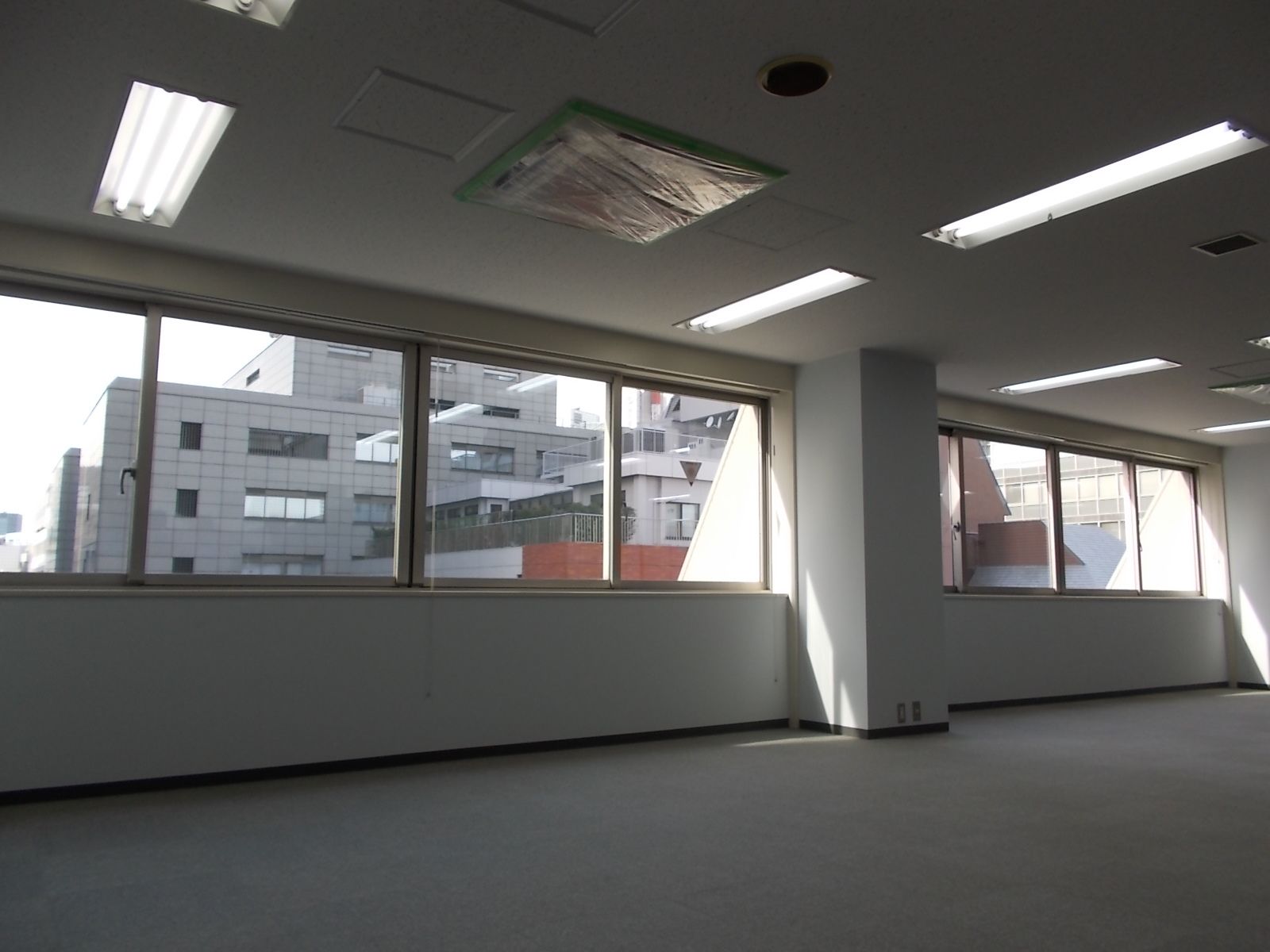 日当たりのよい室内