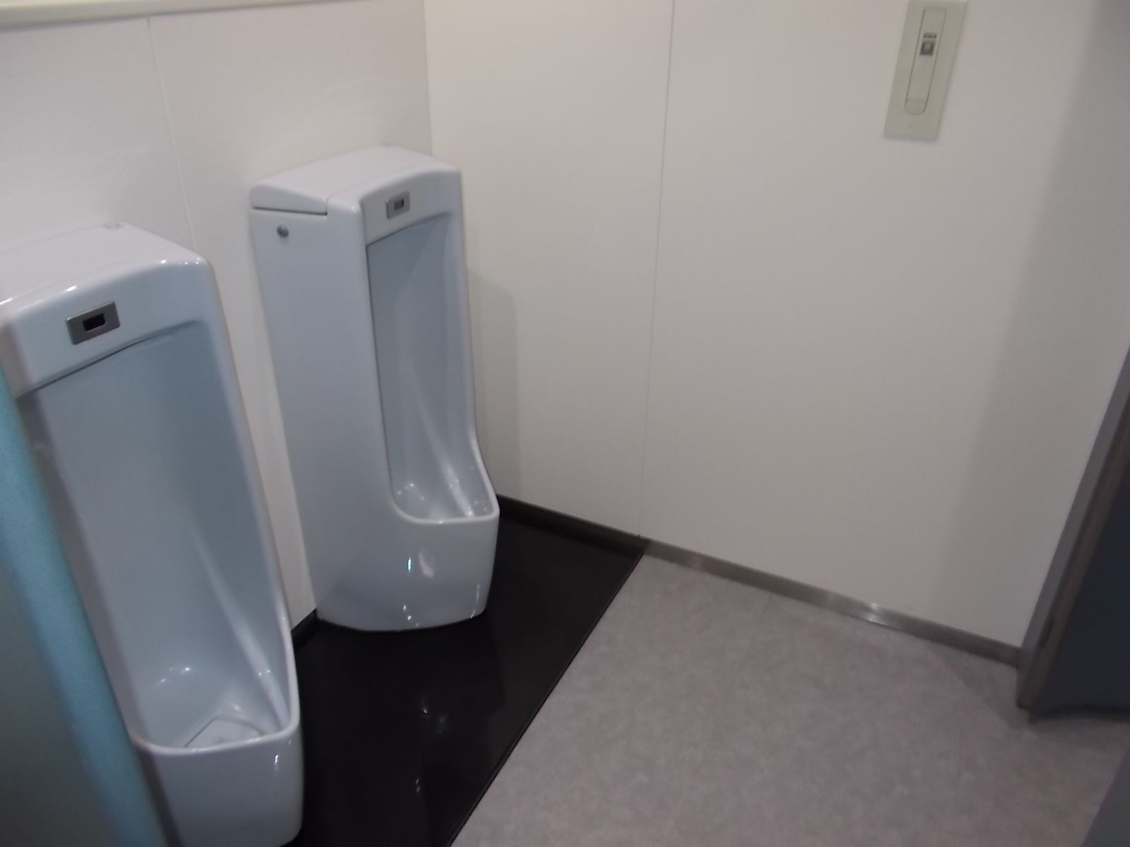 男性用トイレ
