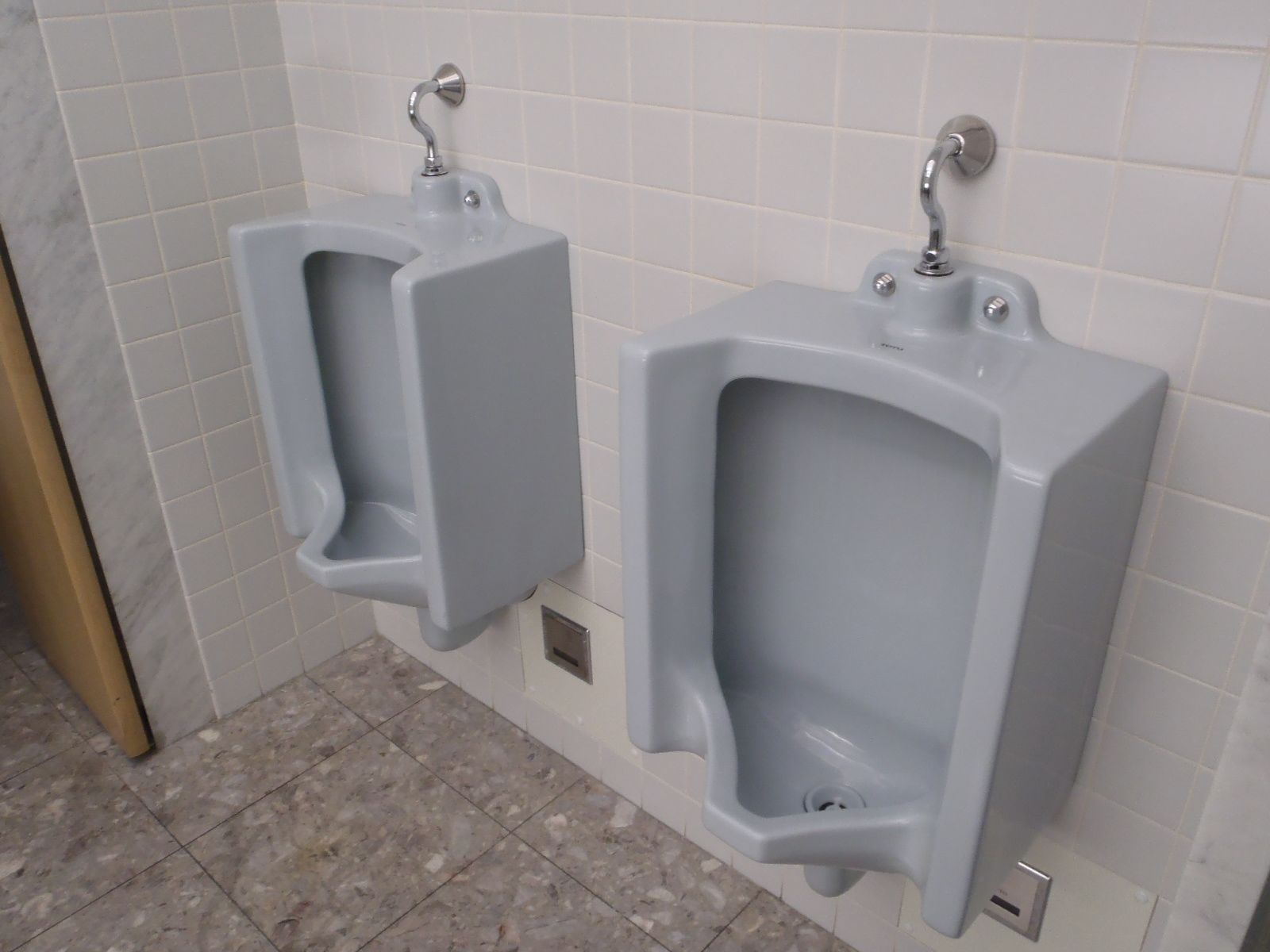 男性用トイレ