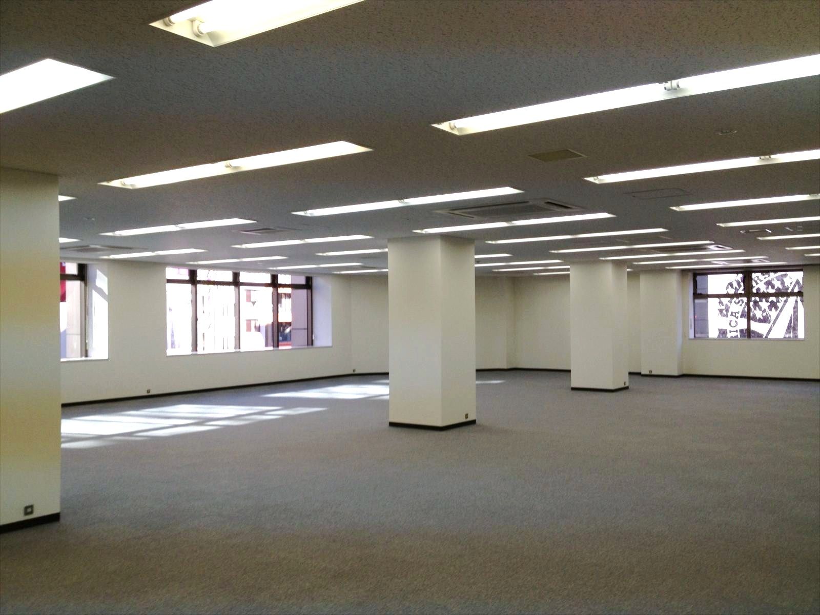 オフィス室内参考画像