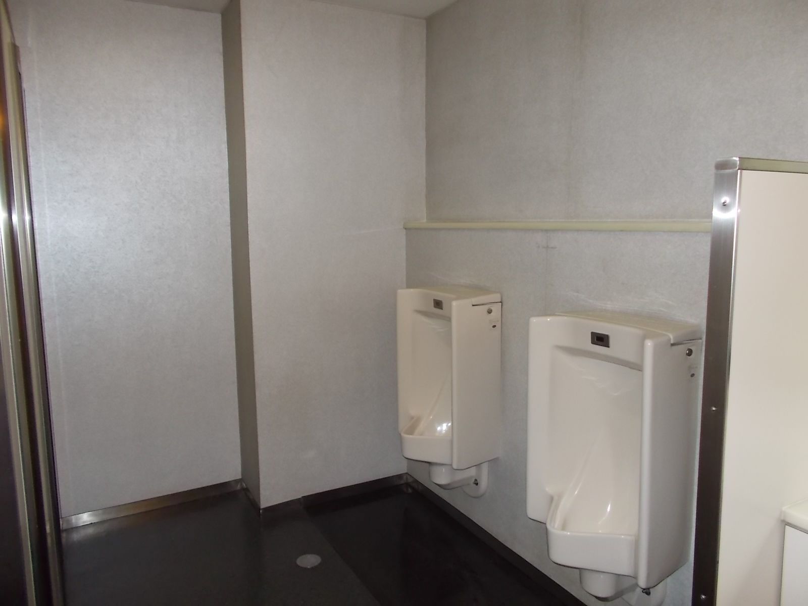 男性用トイレ