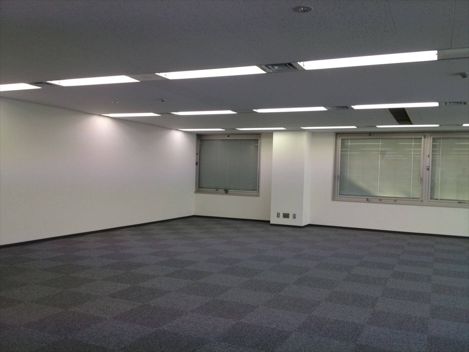 オフィス室内参考画像