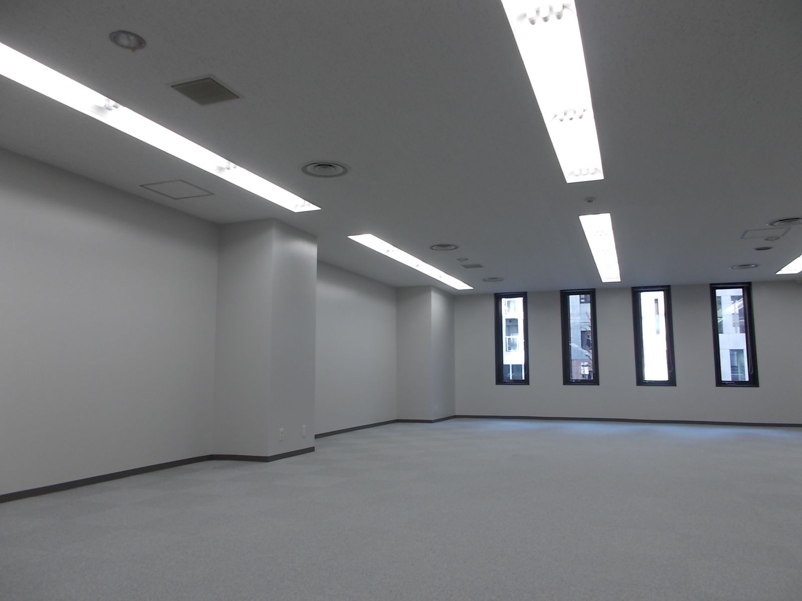 室内1